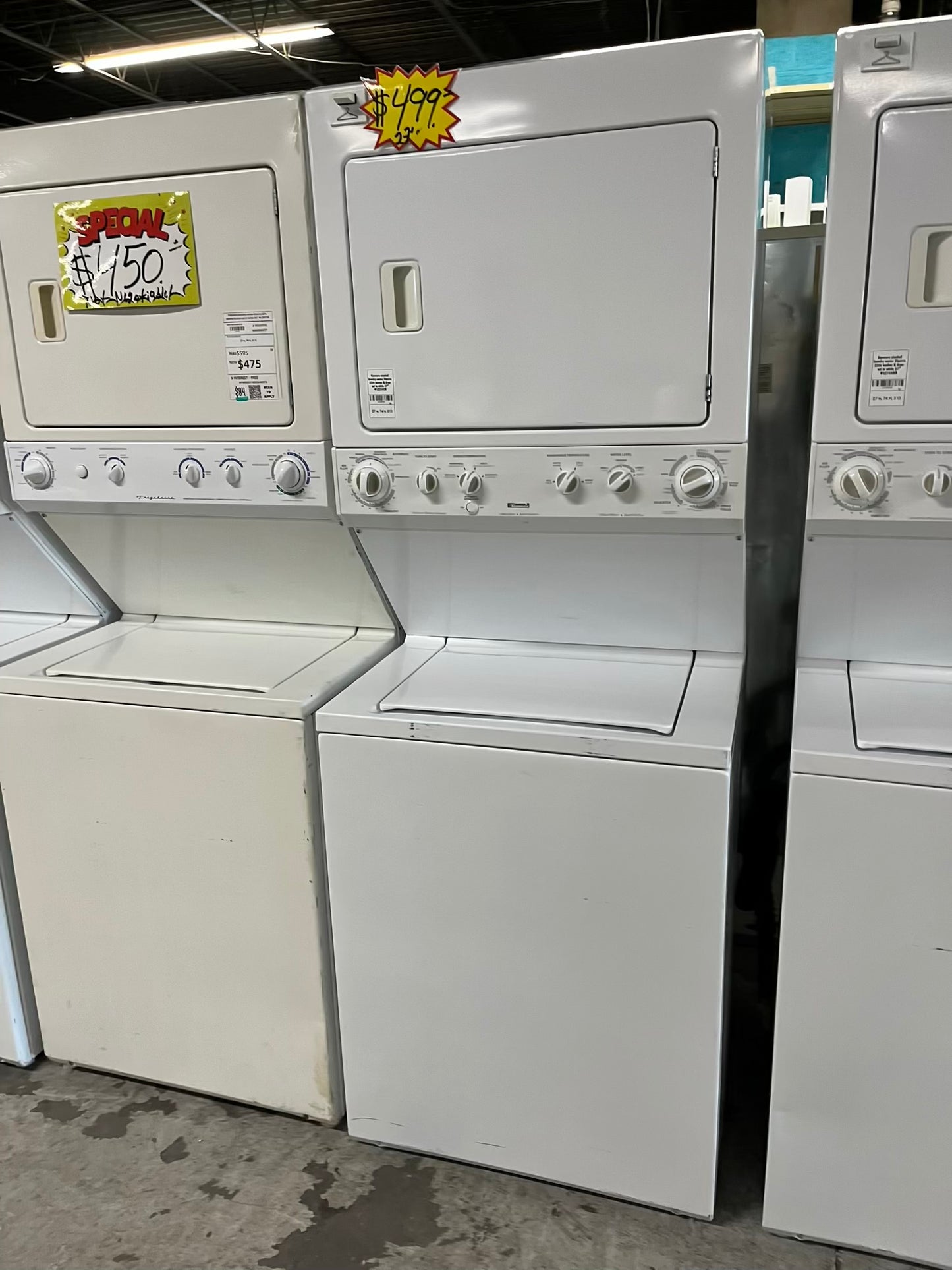 Kenmore stacked laundry center Electric 220v washer & dryer set in white 27' #LG235CB