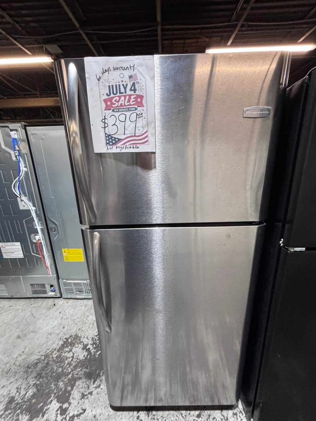 >>Frigidaire 21cu.ft -top freezer refrigerator stainless steel -used refurbished 30” #RFB446B