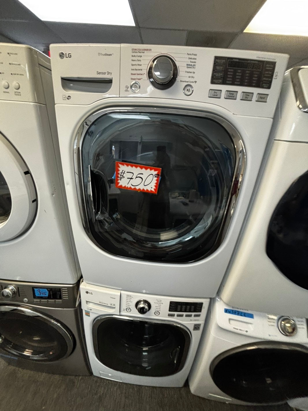 -LG steam cycle washer 4.5 cu ft & dryer 7.5 cu ft set electric 220v front load stackable sensor dry He In white #WD834JL
