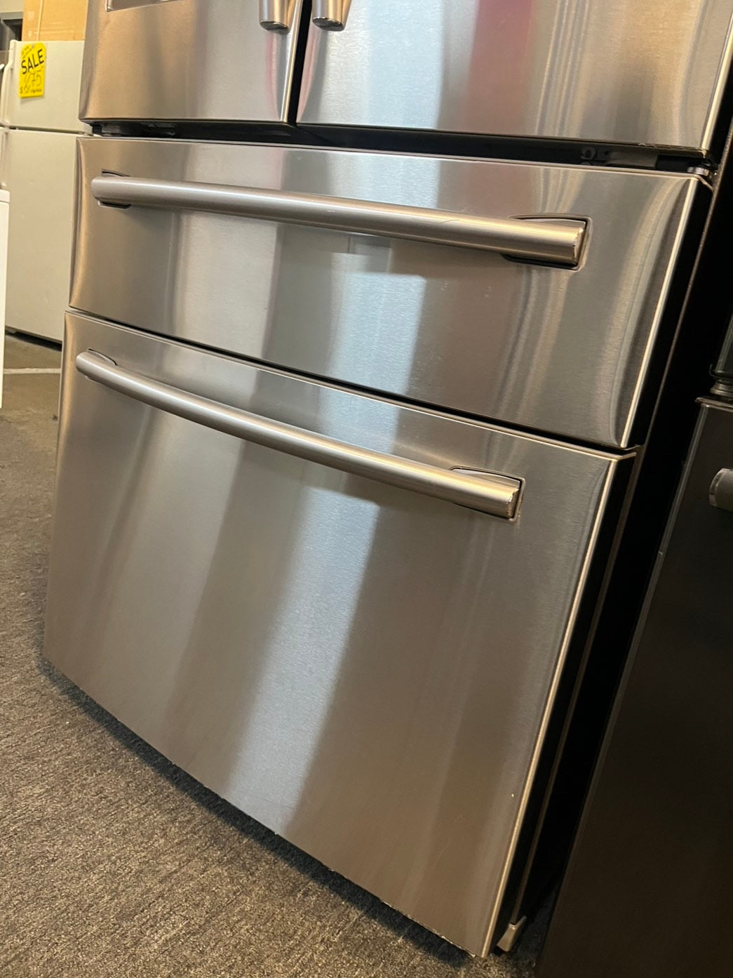 =•Samsung 33” wide 4-doors French door Refrigerator 33w x 69h 30”1/2depth. /stainless steel w/ ice water dispenser 33" #RFSMG338L