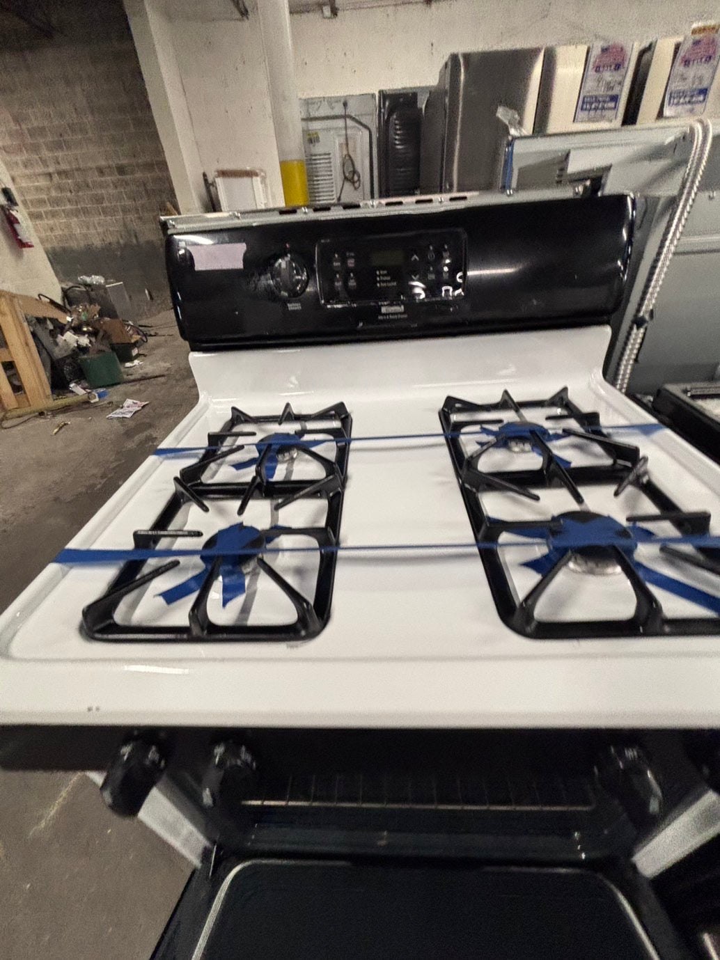 >*Sale🔥Kenmore Gas range 4 burner bake broil Hi/Lo self clean in  white & black , used-Refurbished 30” #ZQTN2B