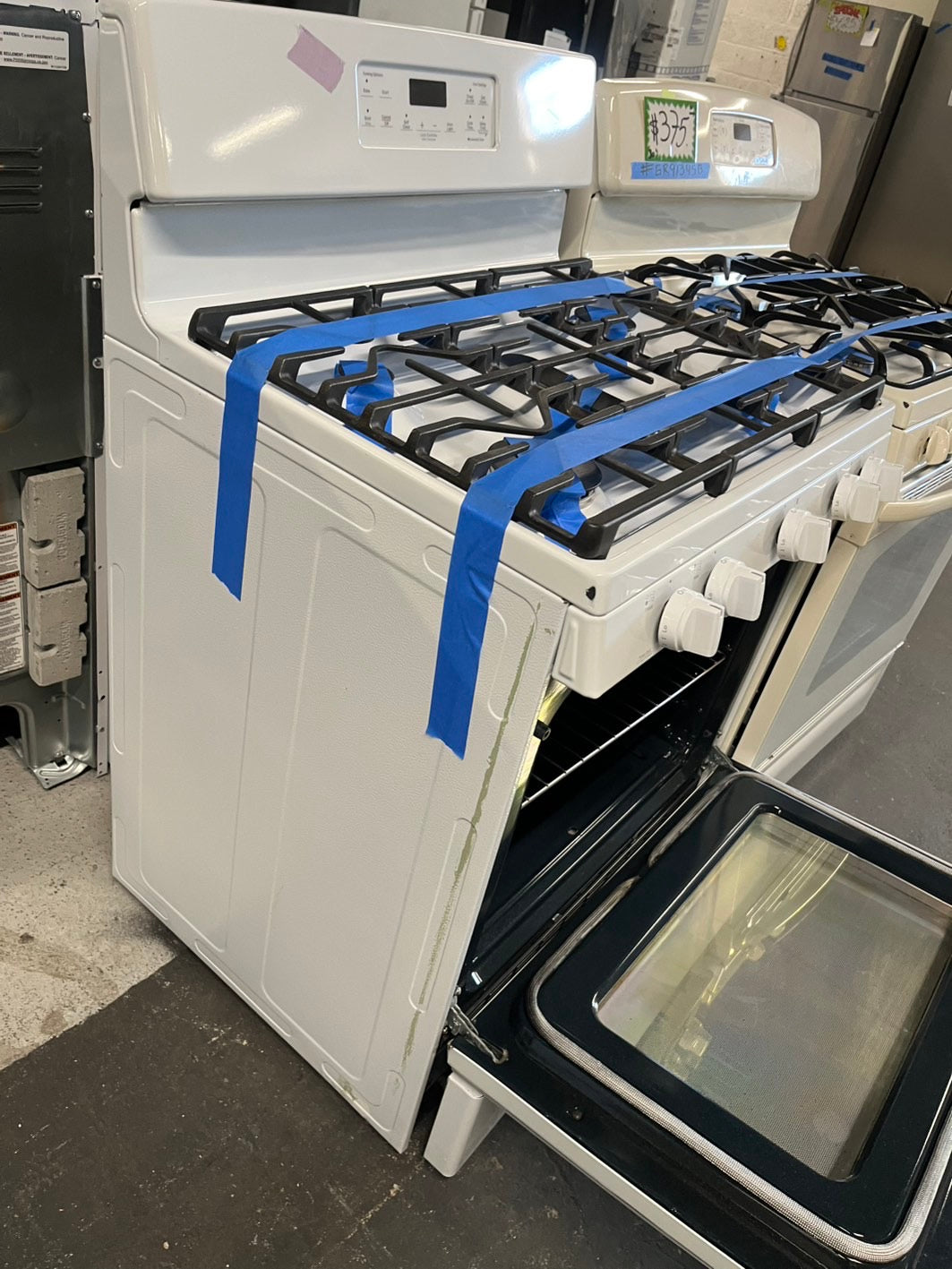 =GE Gas range 5 burner bake  broil hi/lo in  white  self clean used-Refurbished 30" #GEGE34B