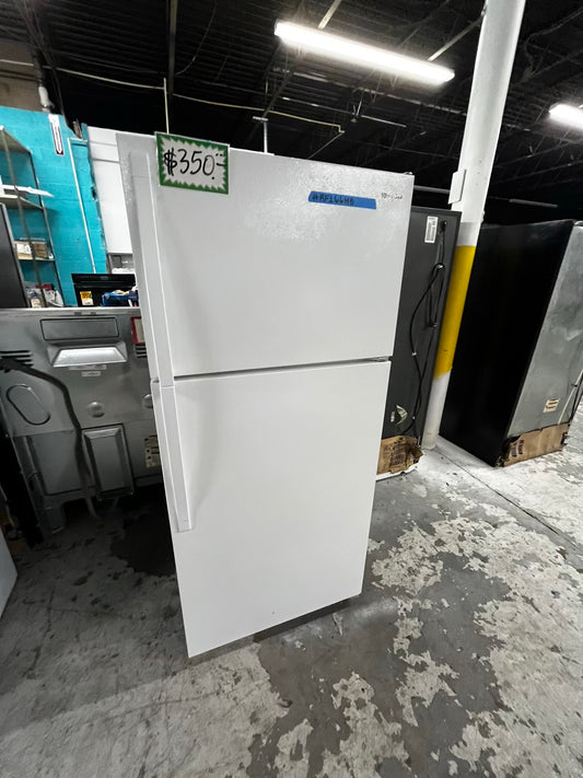 *Whirlpool top freezer refrigerator in white 28” used - refurbished #RF166HB