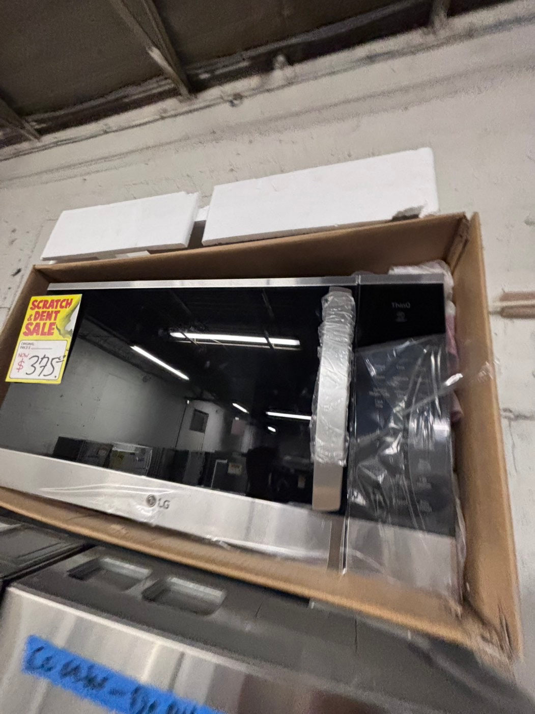 >special 3pc. Combo =LG French door Refrigerator counter depth  w/ ice water dispenser 36",gas stove 5 burners & new the range microwave all same brand  #ARF31B3PC