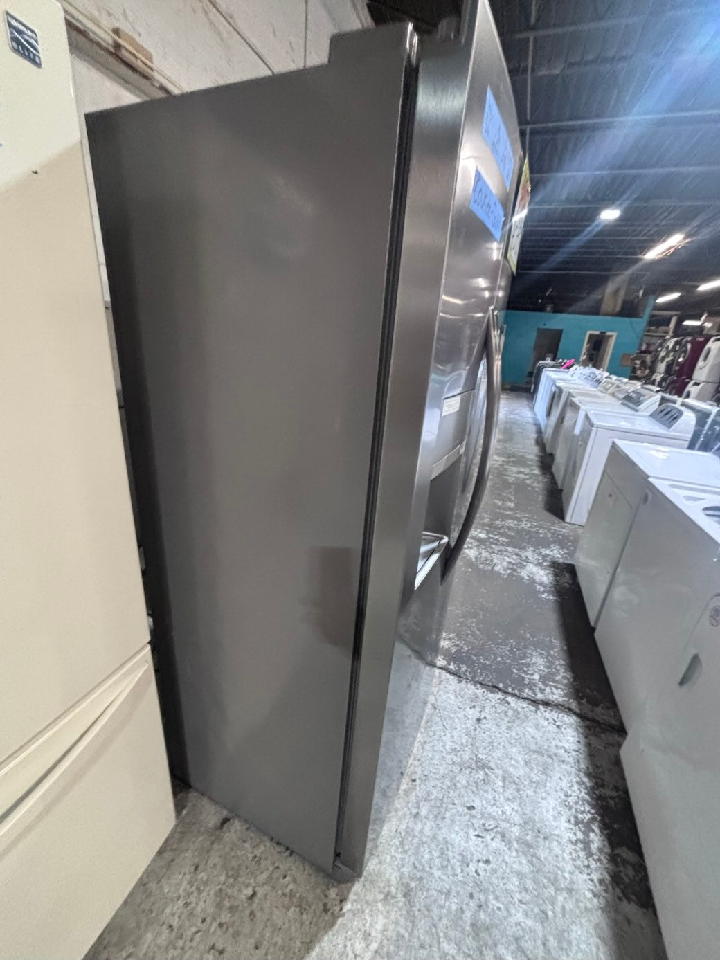 } sale🎈36”x 68.1/2 “Frigidaire side by side fridge counter depth fridge with ice 🧊 & water 💦 dispenser working 💯  #FAS41VB