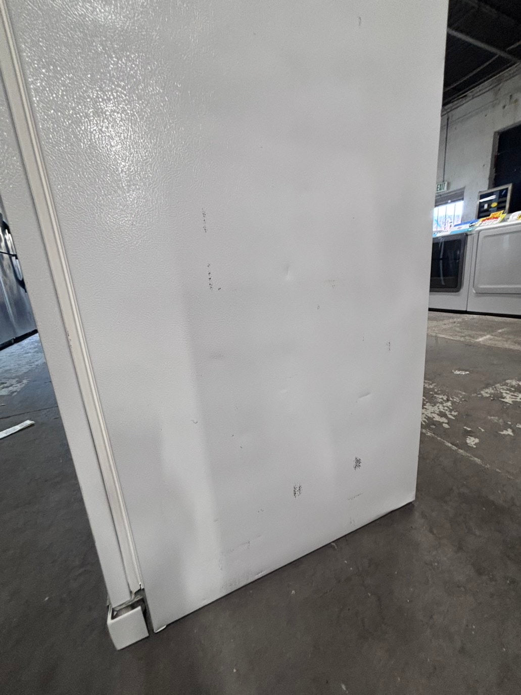 >>GE up-right freezer white 21 cu.ft Refurbished-used #RFF20CZ1B