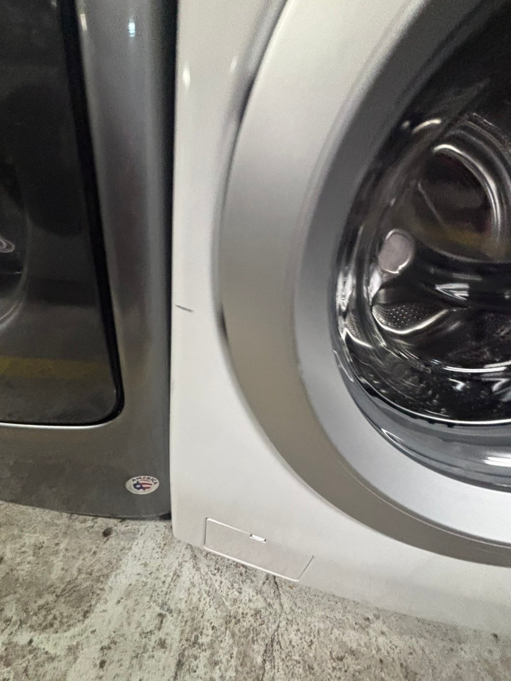 >*LG washer & dryer set electric 220v front load stackable or side by side - sensor dry in white #WLS11D6B