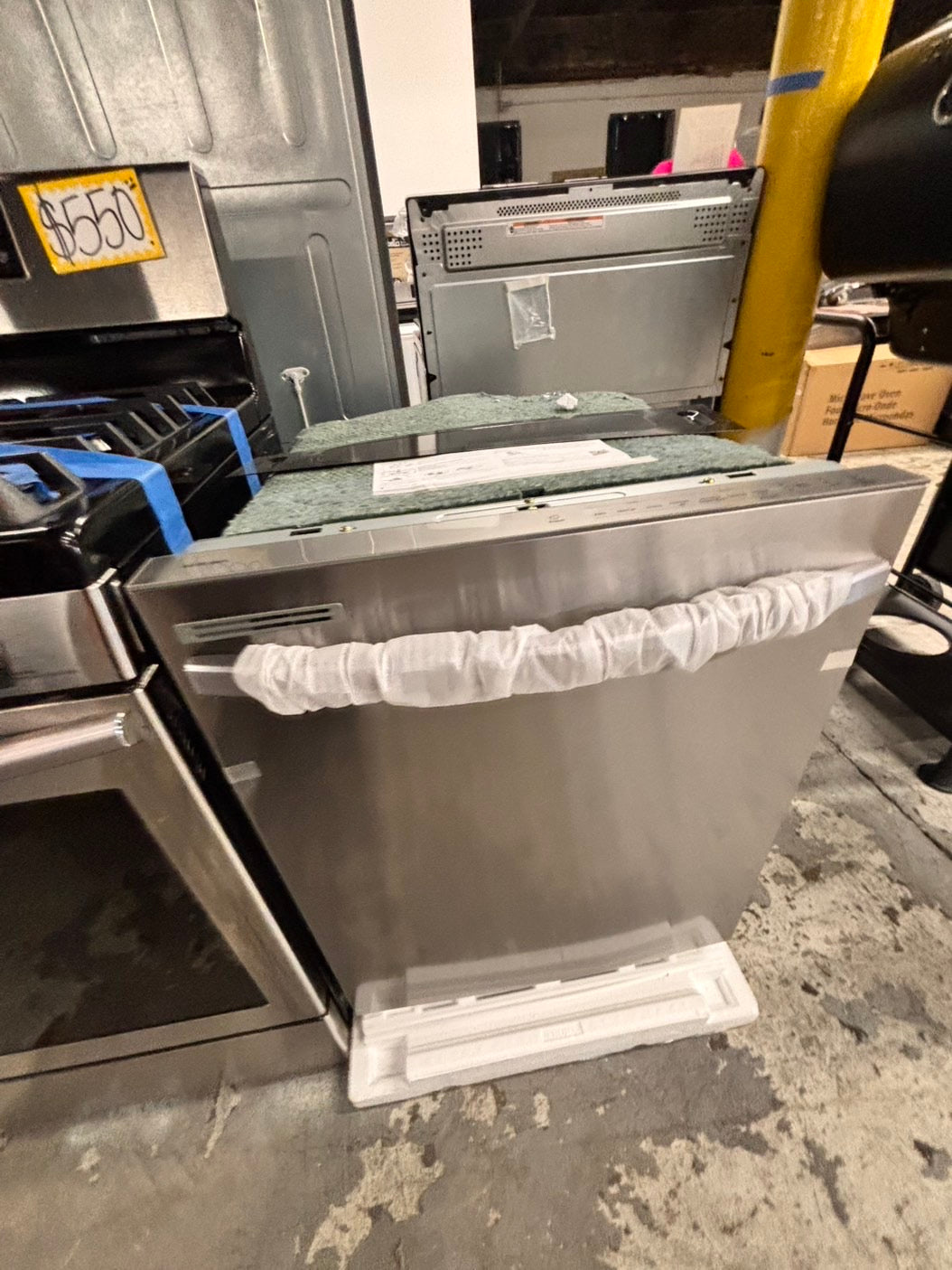 >Special 🎈4pc. Samsung Combo used refurbished -counter depth french door refrigerator Samsung 36” w/ice maker & water dispenser gas range  five burners ,new open box over the range microwave & new open   dishwasher.  #RFZ324CB