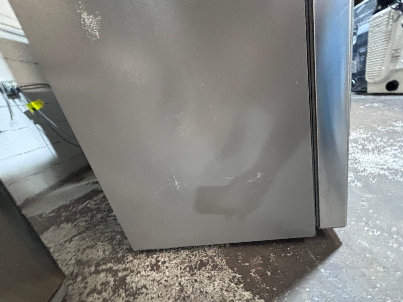 >>36” x69h 24”depth LG  French door Refrigerator counter depth stainless steel w/ ice water dispenser great condition 36" used-refurbished #KVVS24B