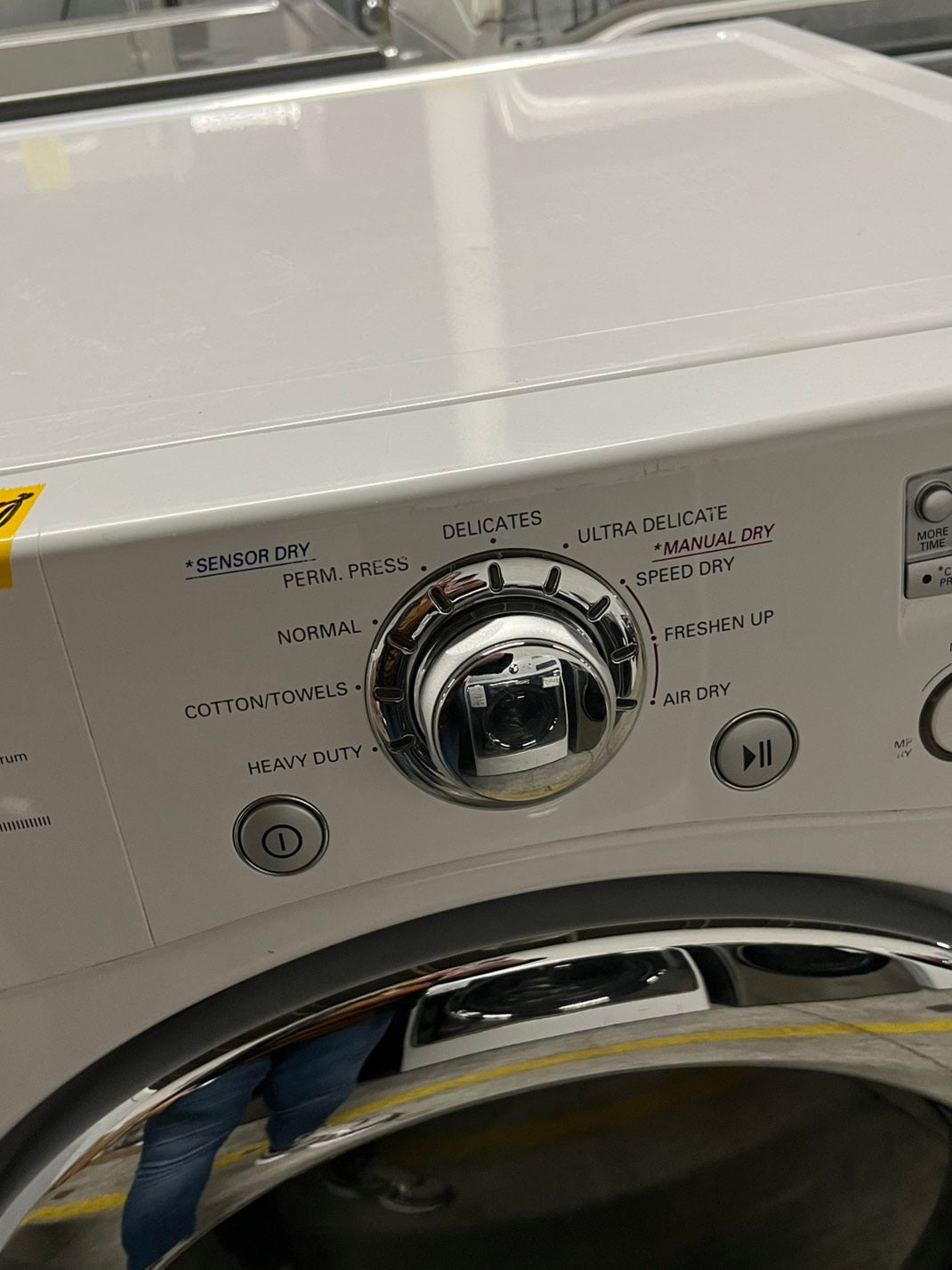 -🔥Black Friday ‼️LG sensor Dry front load stackable electric 220v dryer in white  27" #EDLG61B