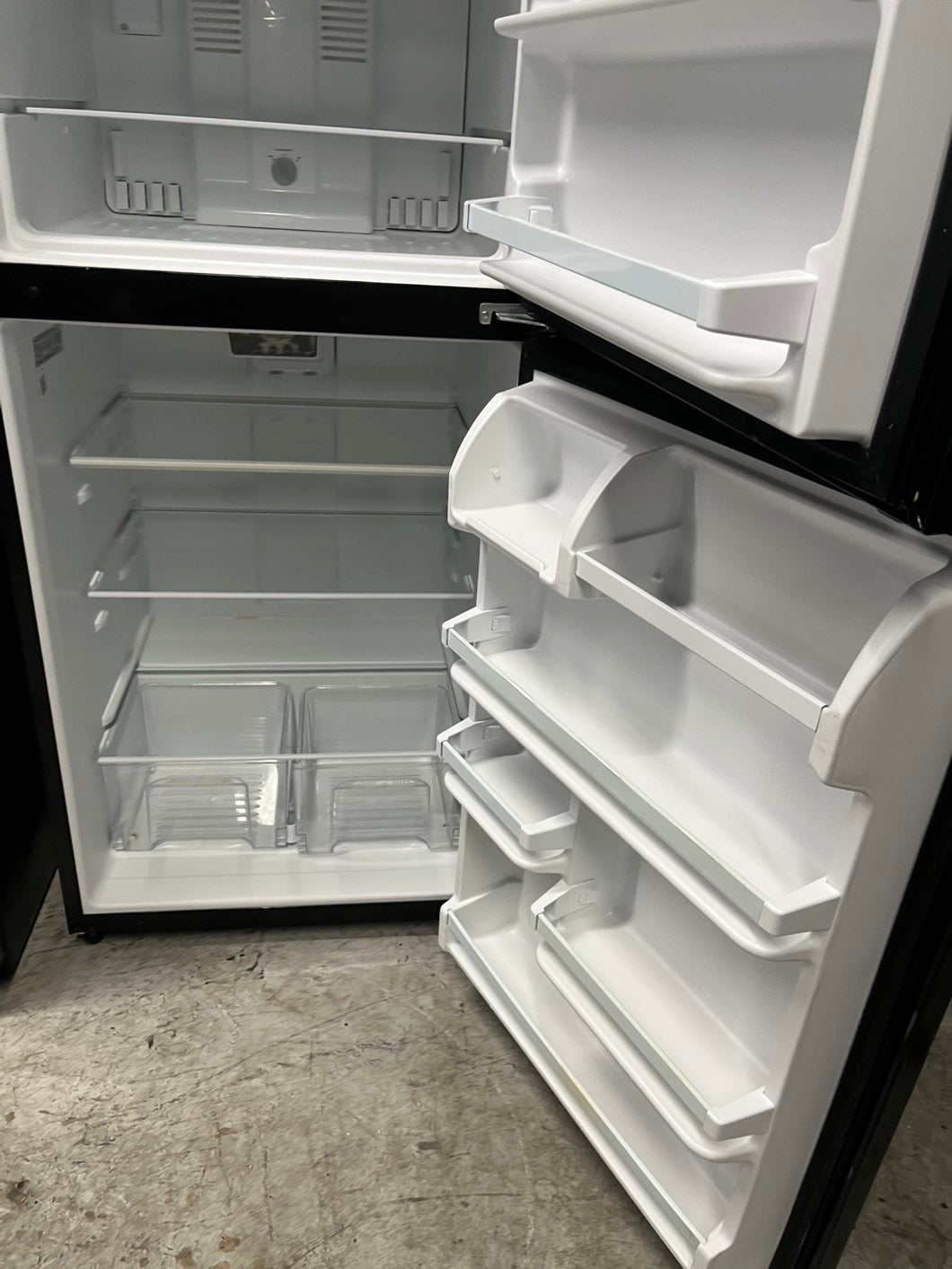 💫🥳 whirlpool black top freezer refrigerator  used-refurbished 30" #RFWH39B
