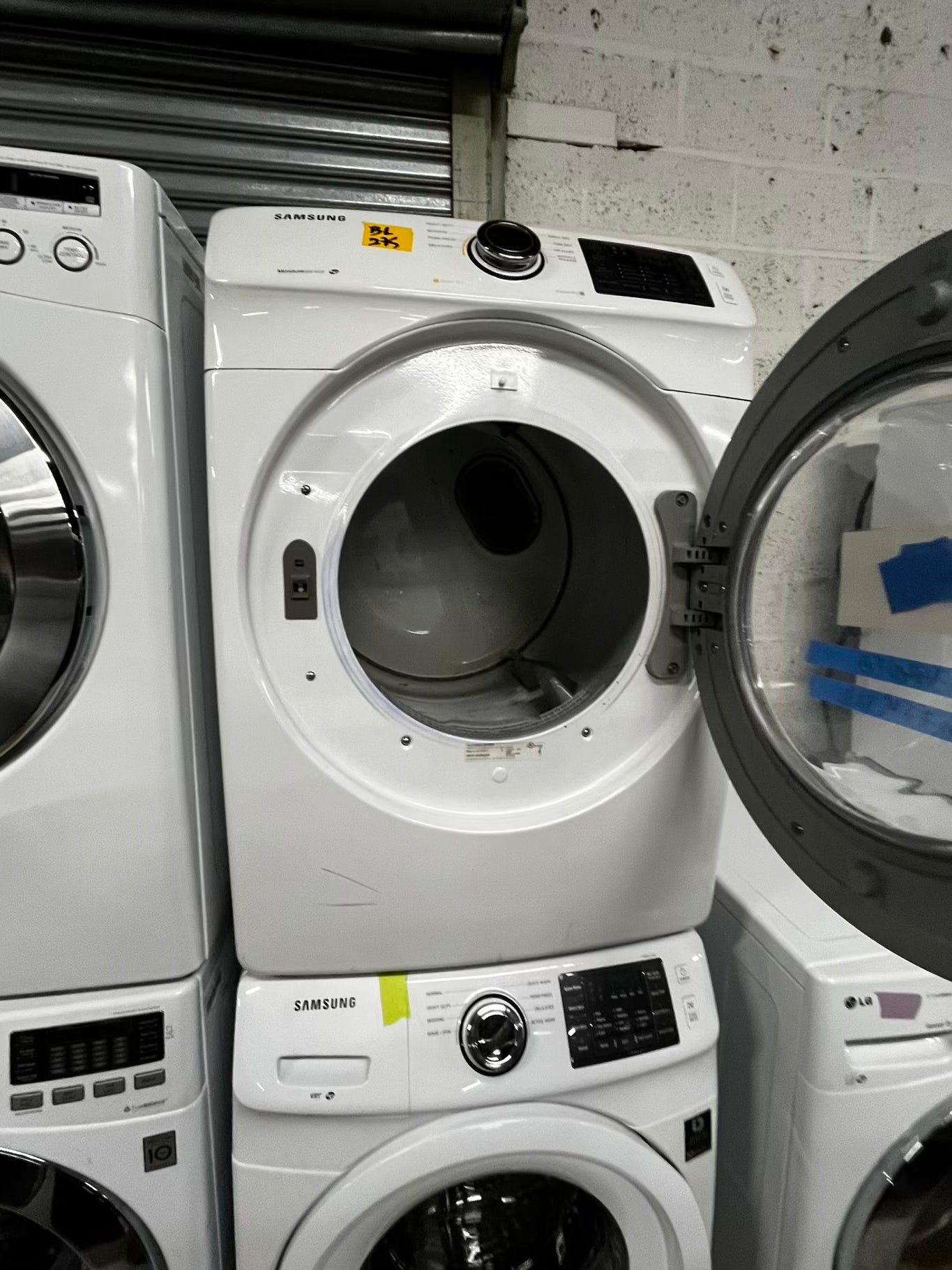 • Samsung  washer 4.5 cu ft & dryer 7.5 cu ft set electric 220v front load stackable or side by side - sensor dry He in white  #WD3946TB