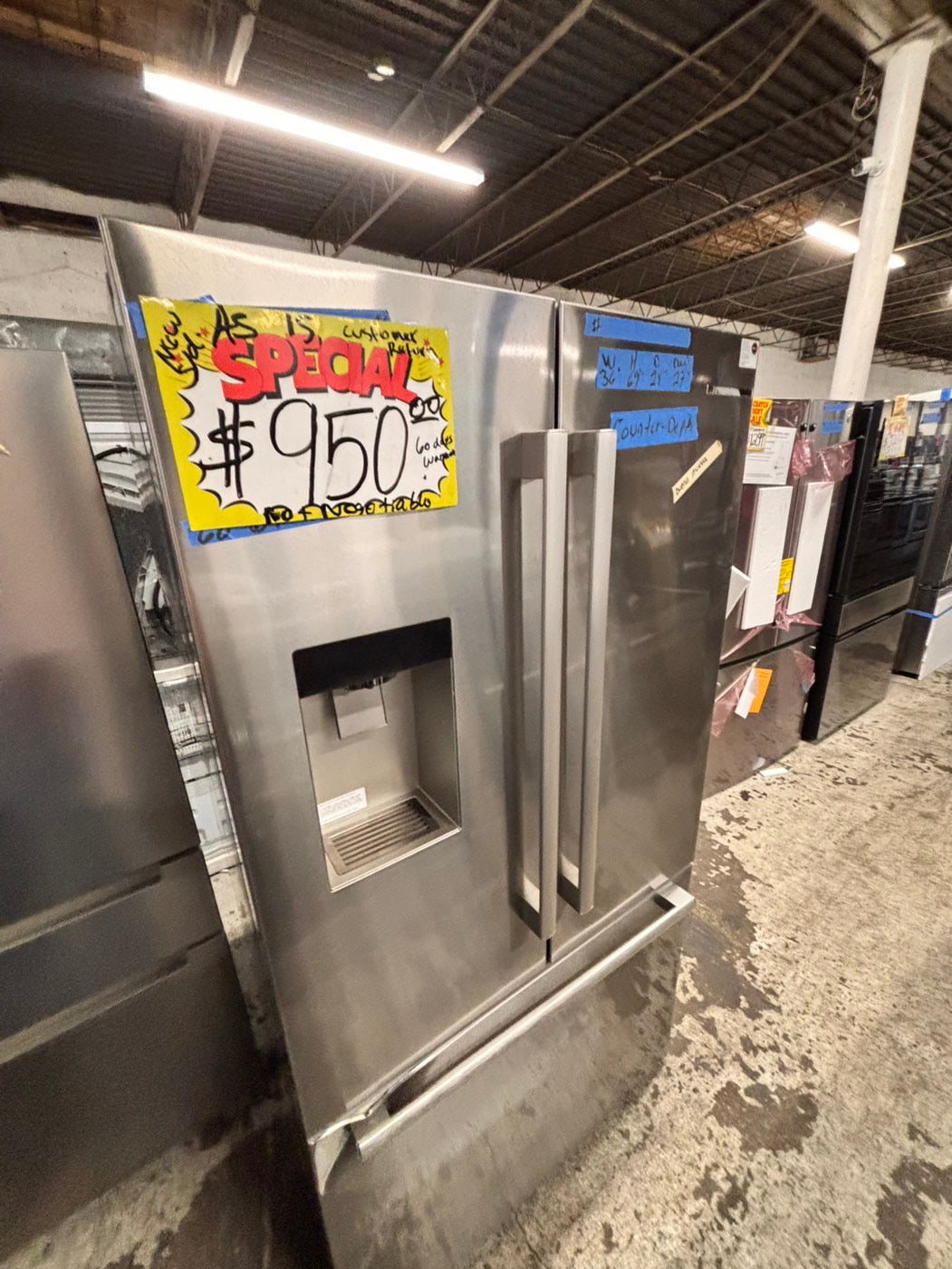 >🎈sale🎈      ‼️’’AS IS”.‼️   Bosch 500 series counter depth French doors fridge new scratch and dent (costumer return )with ice maker & water dispenser - Stainless Steel #RBSH25B