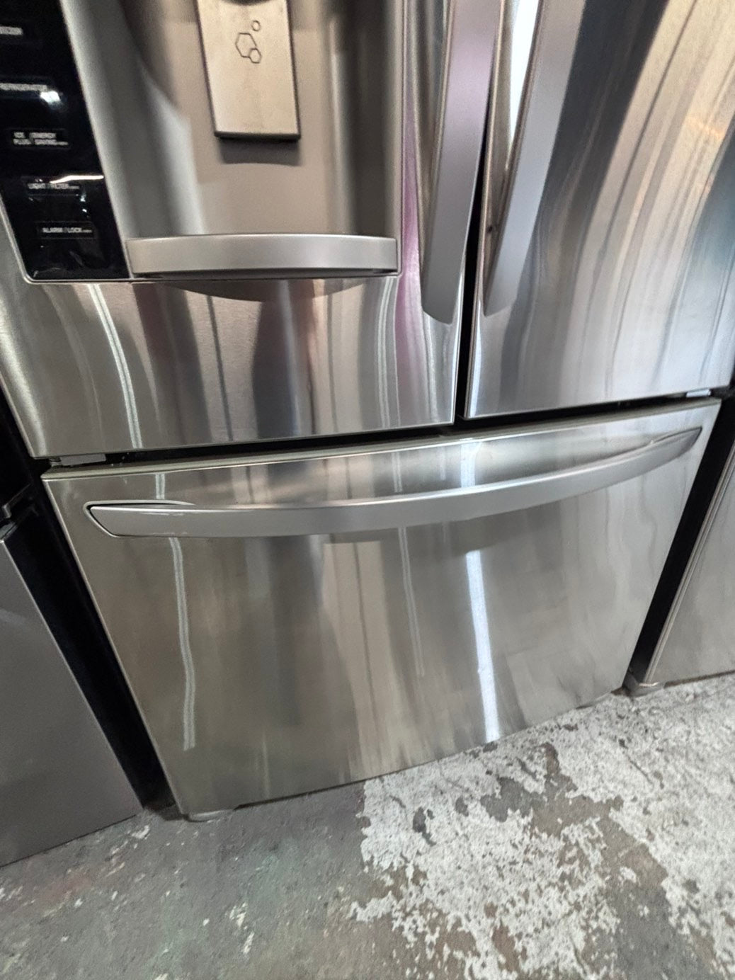 >* special 🔥used-Refurbished LG 36”w x69h x 29 depth refrigerator stainless steel w/ice & water dispenser 36 “ #LGDS73B