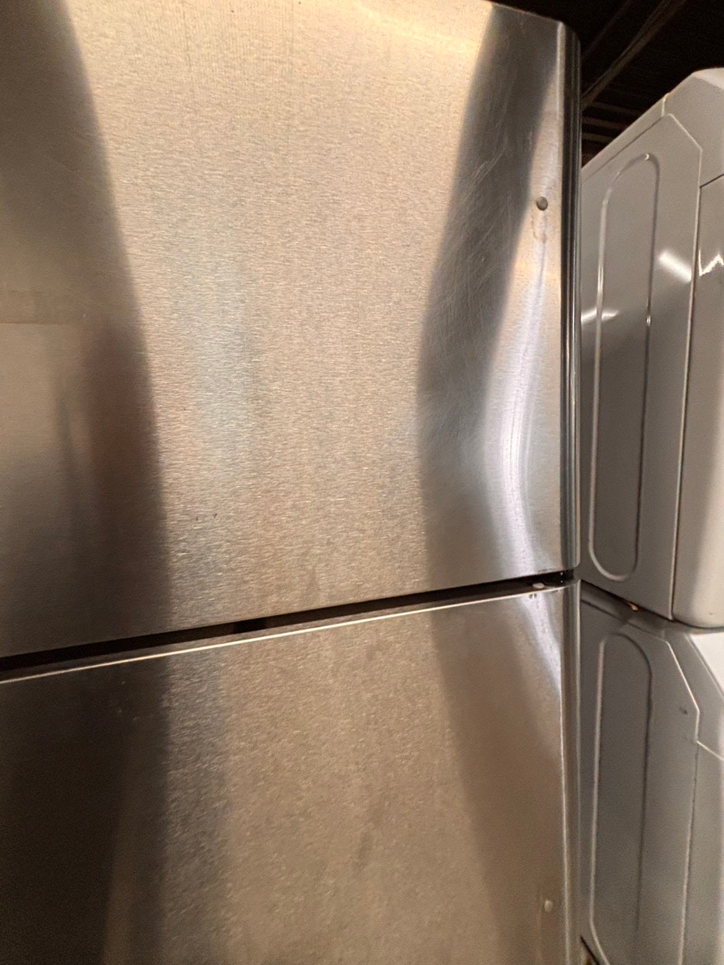 >*frigidaire  top freezer refrigerator stainless steel used-refurbished 30"x 681/2h #RF21ZRB