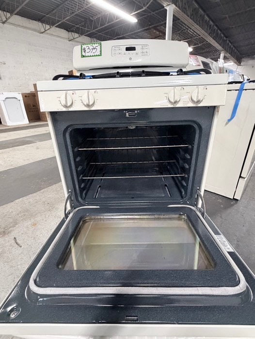 GE Gas range 4 burner bake broil self clean in off white used-Refurbished 30” #GR91345B