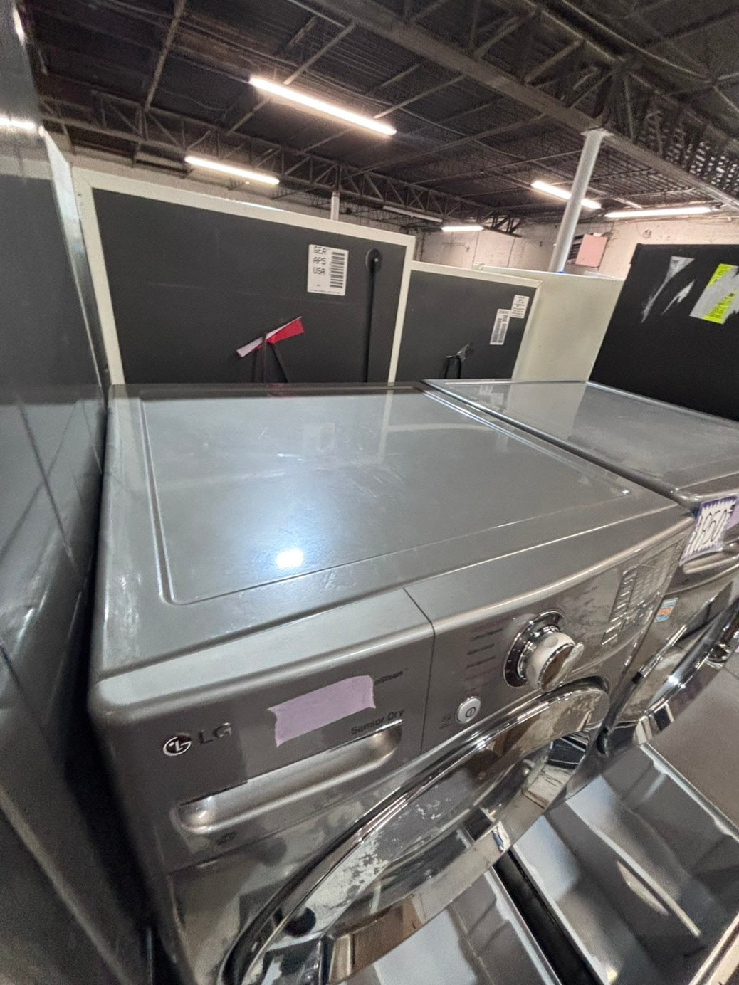 >>used- LG  Kenmore  front load washer & dryer set  electric 220v large  capacity with pedestals in gray (silver) color 27” #PS3EASET