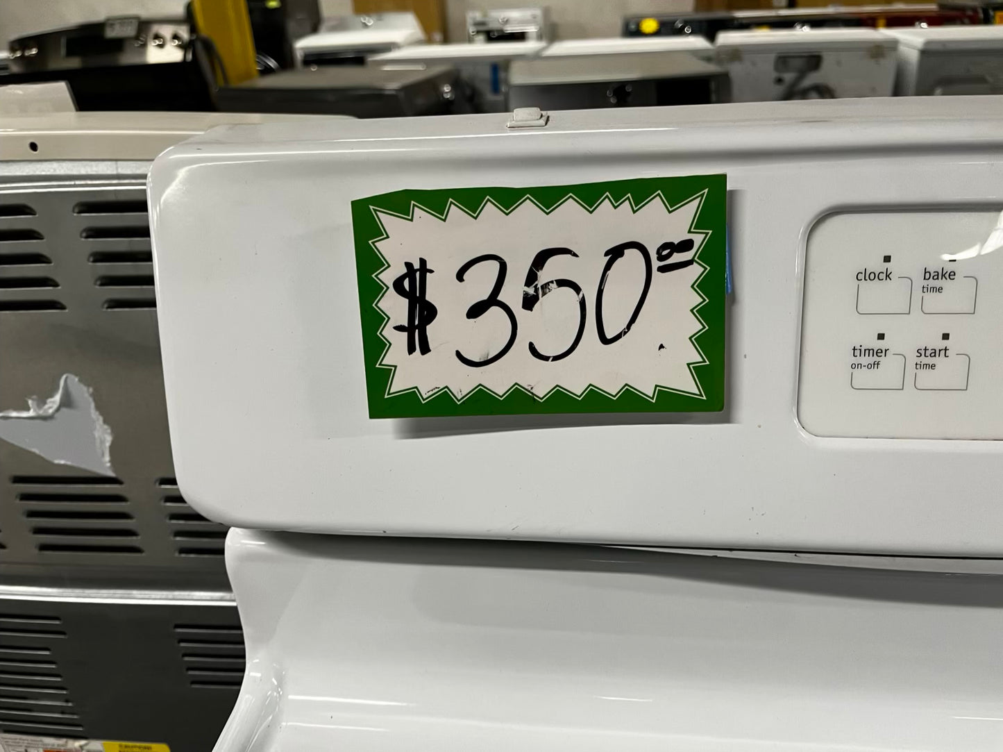 * Frigidaire gas range 4 burner bake broil in white 11 30" Refurbished #ER282KB