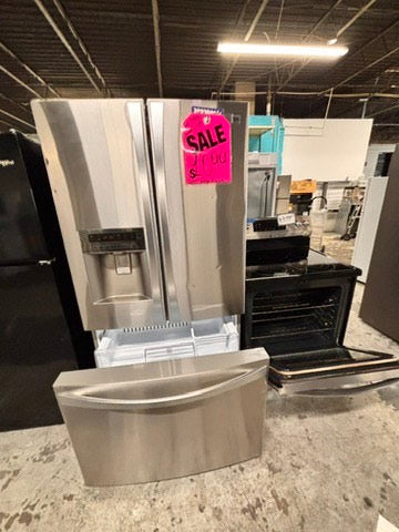 >special combo 2pc. Kenmore French door Refrigerator 36” stainless steel with water dispenser & ice maker & electric stove 5 burners & both same brand #RFXV421B