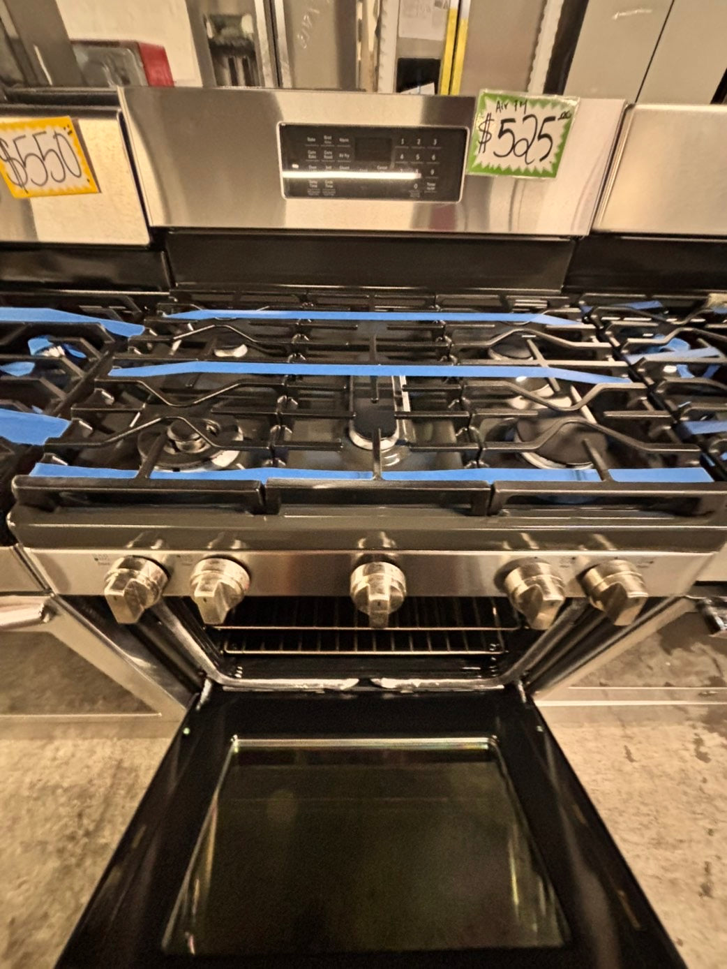>GE Air-fry Gas range 5 burner convection oven bake ,broil Hi/Lo self clean in stainless steel used-Refurbished 30” #GSG66B