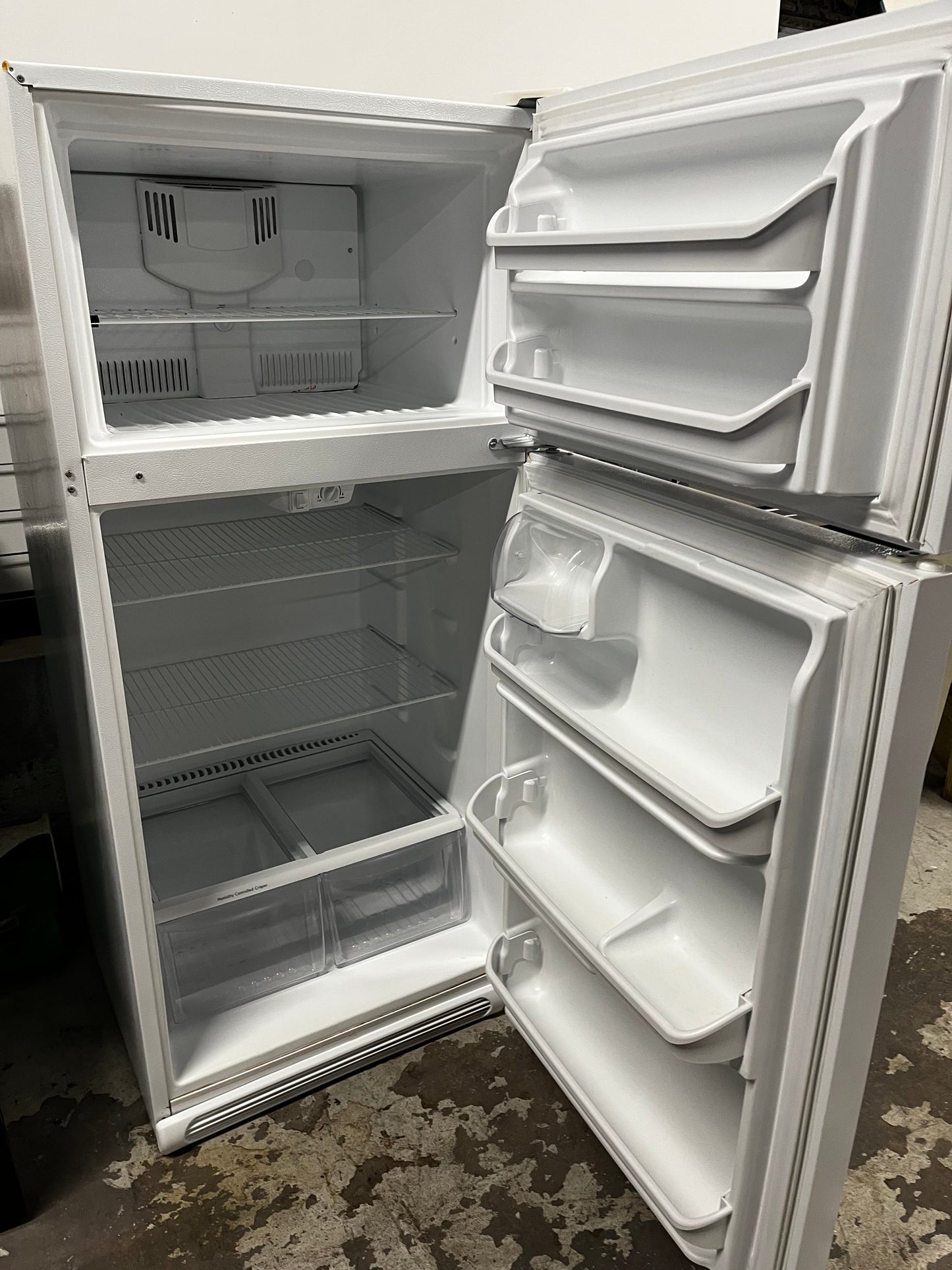 Kenmore top freezer refrigerator in white used refurbished 30” #RF99478B