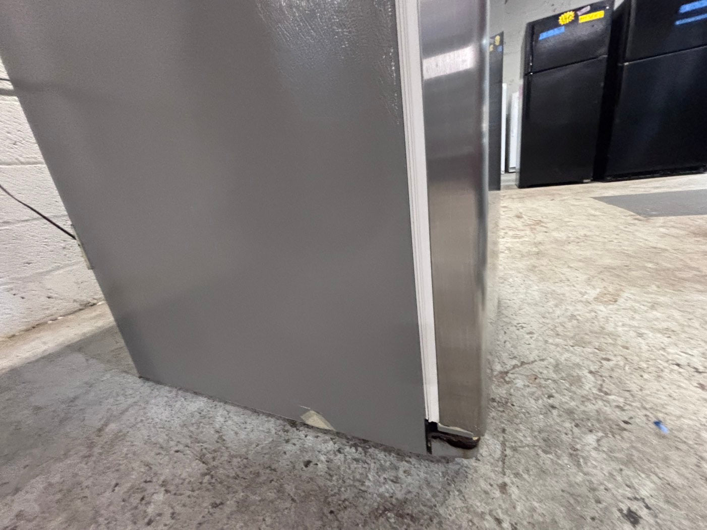 >*36” x 69h GE side by side Refrigerator and freezer stainless steel w/ice water dispenser 36” #SBS36ZB