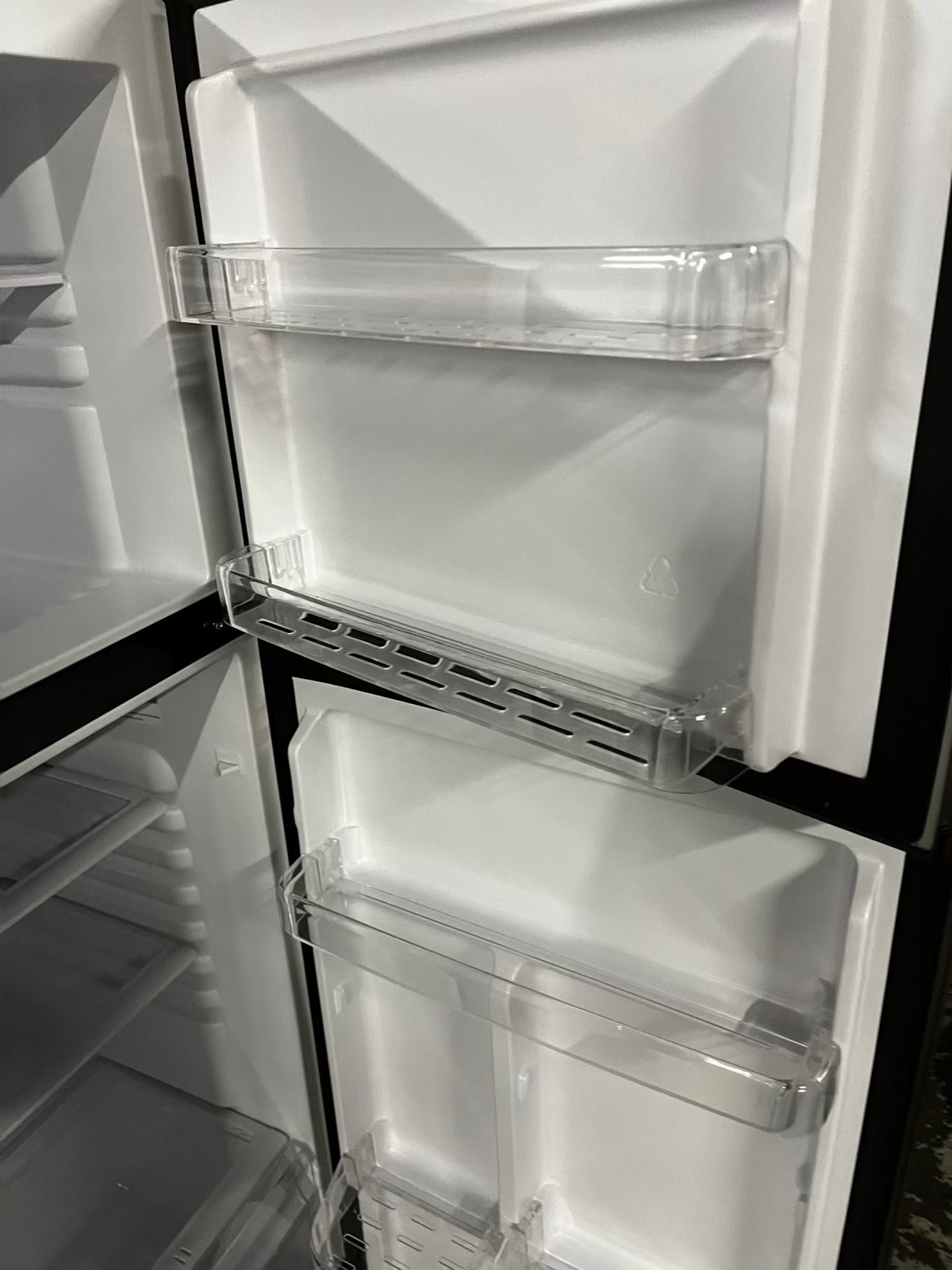 * Used | Refurbished Haier top freezer refrigerator 24" #RF3692NB