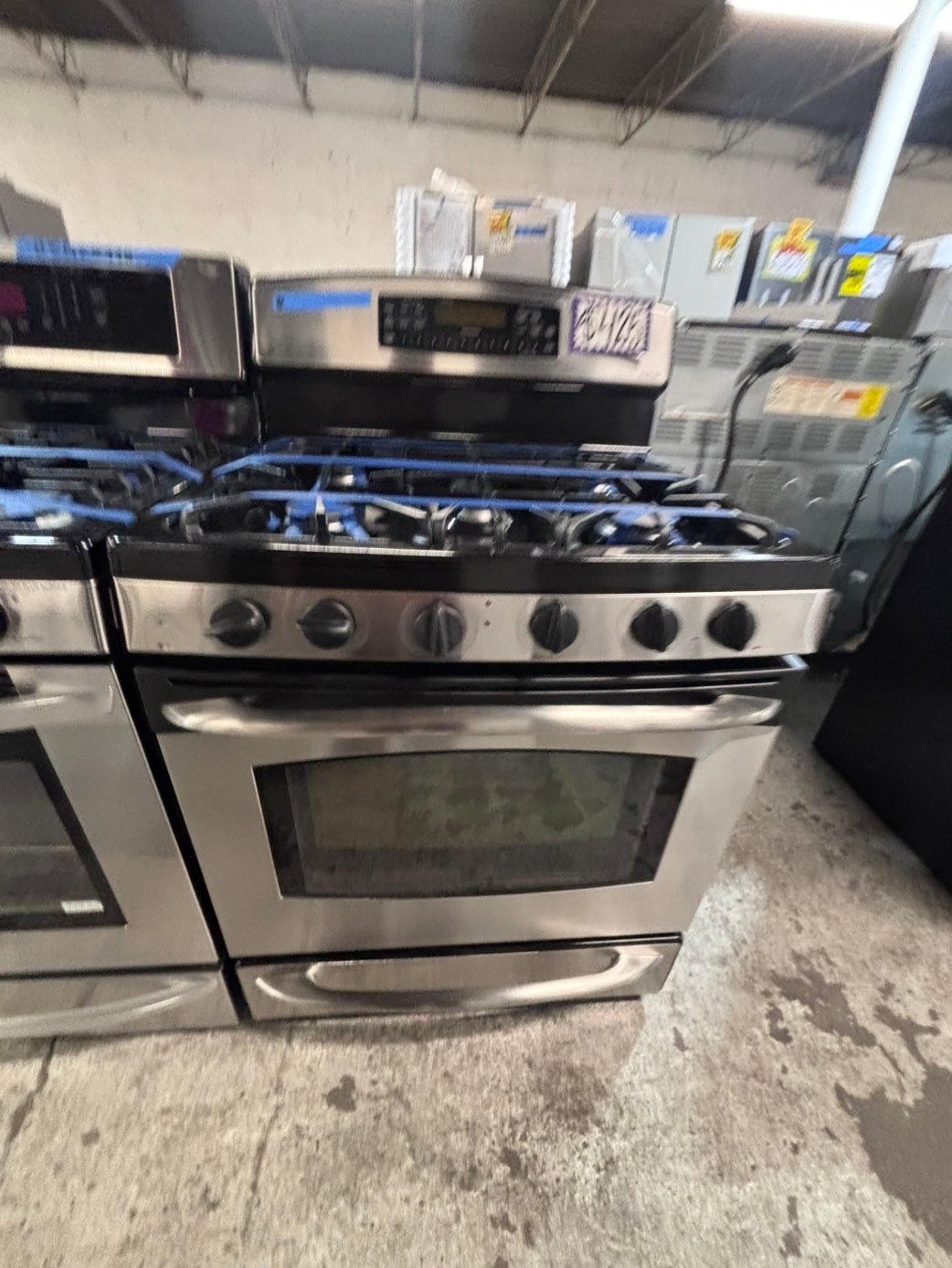 >GE  Gas range 5 burner bake broil Hi/Lo self clean in stainless steel used-Refurbished 30” #GEG1X2B