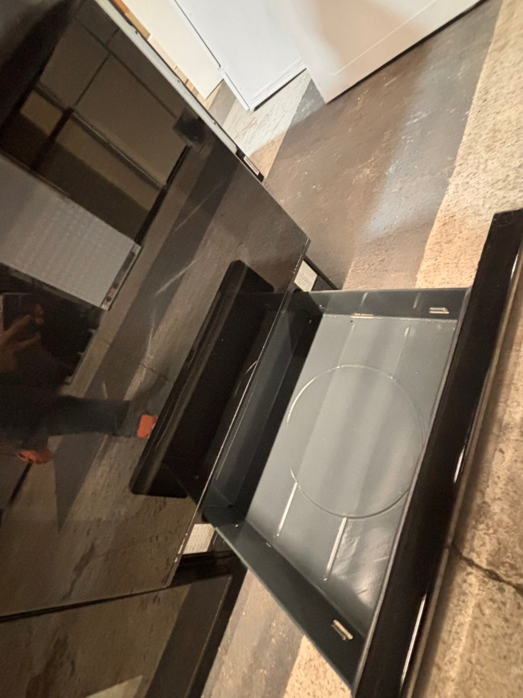 >*GE  gas range 4 burner bake broil Hi/Lo self clean in black used-Refurbished 30” #G9WBYB