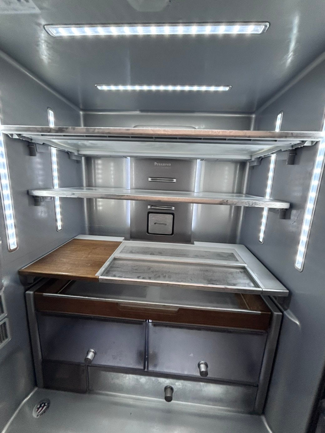 >*kitchen Aid French door Refrigerator counter depth stainless steel w/ ice water dispenser great condition 36"    (👀missing shelf on the door)  used-refurbished #KAF1424B