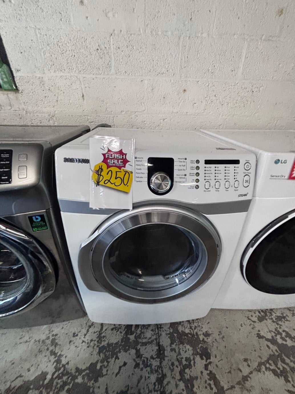 >*July 4th sale 🔥🇺🇸 samsung steam sensor Dry front load stackable electric 220v dryer in white  color used-refurbished 27" #DEDU1NB