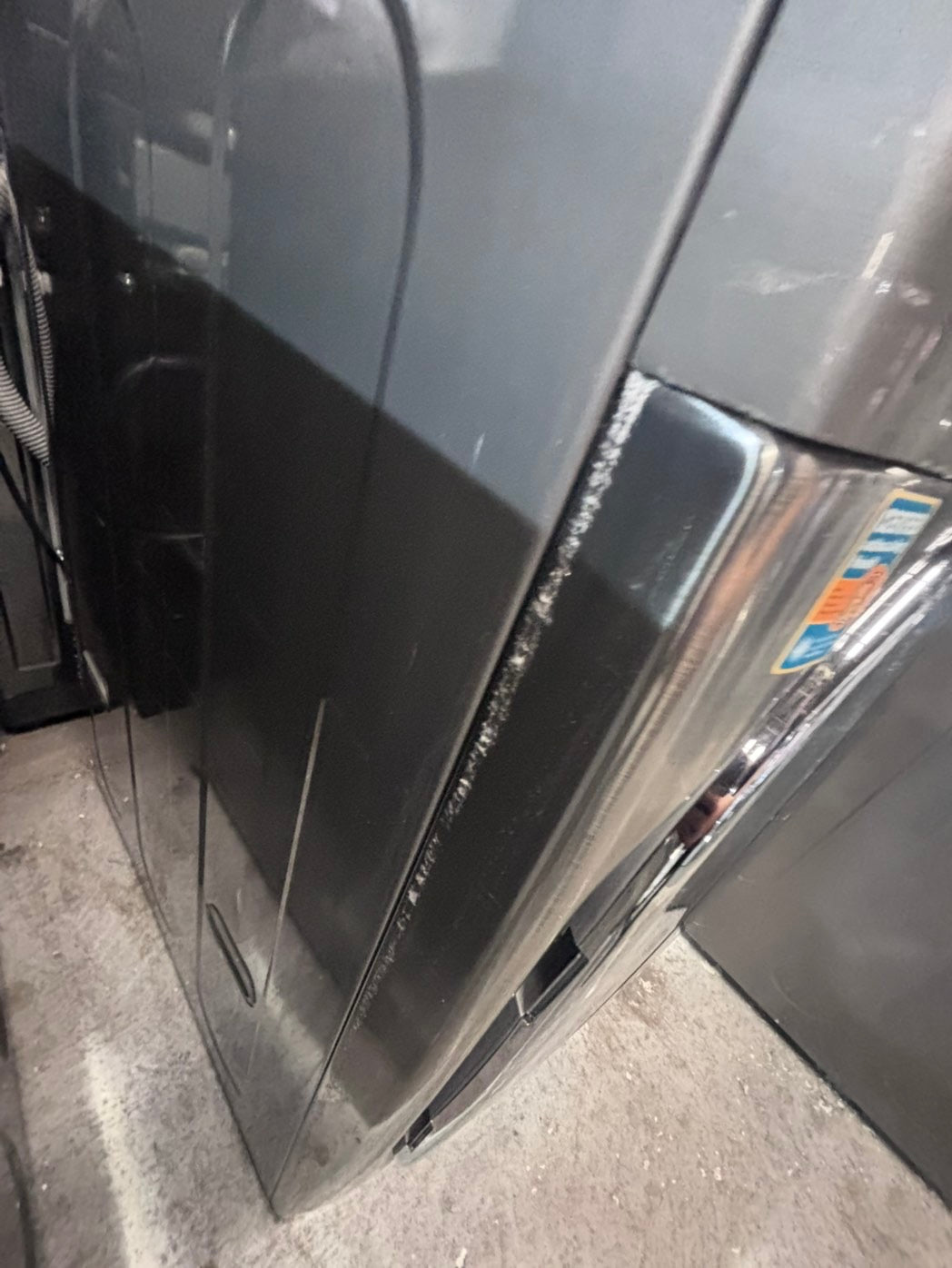 >*used great condition 29”refurbished LG steam washer & dryer set electric front load jumbo size stackable or side by side stainless steel drum 29" #WEX5S9B