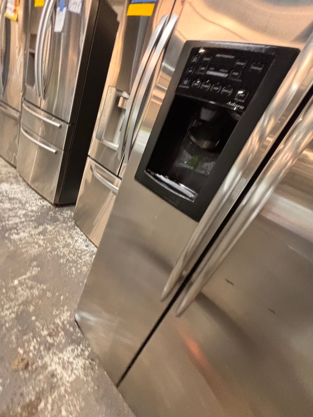 >*SPECIAL🔥🔥36” x 69h x 28”depth GE side by side Refrigerator and freezer stainless steel w/ice water dispenser 36” #SBW2RZB