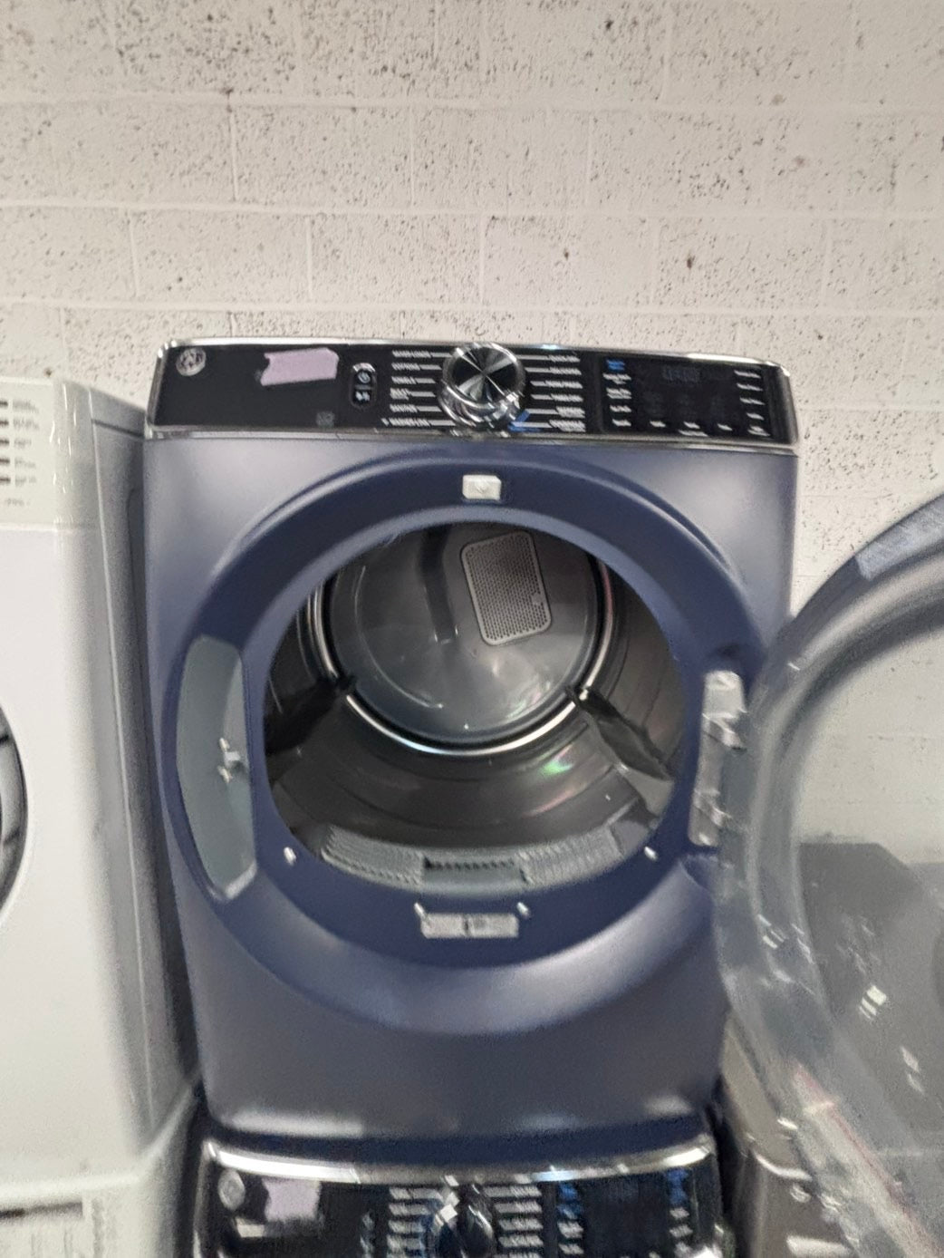 >*GE ENERGY STAR 4.8 Cu. Ft. Capacity Smart Front Load Washer with UltraFresh Vent System with OdorBlock and electric dryer set ,28” stackable or side by side  used-refurbished  #FWRA46BSET