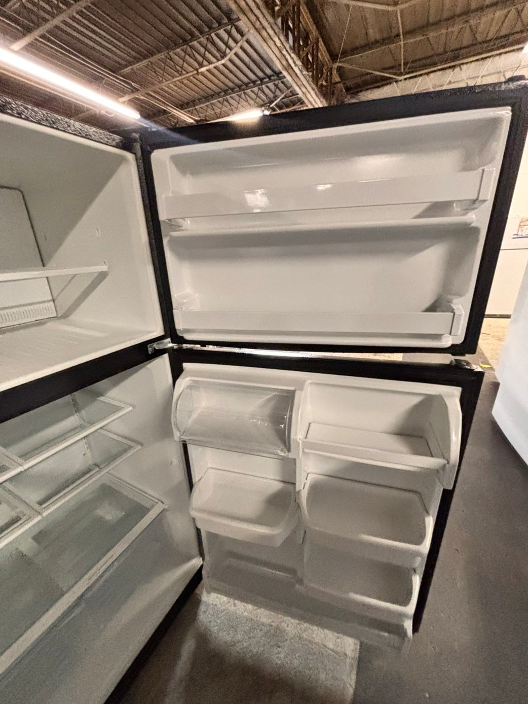 >whirlpool 33” Top freezer fridge  with ice maker inside , black used-refurbished #RFZC2B