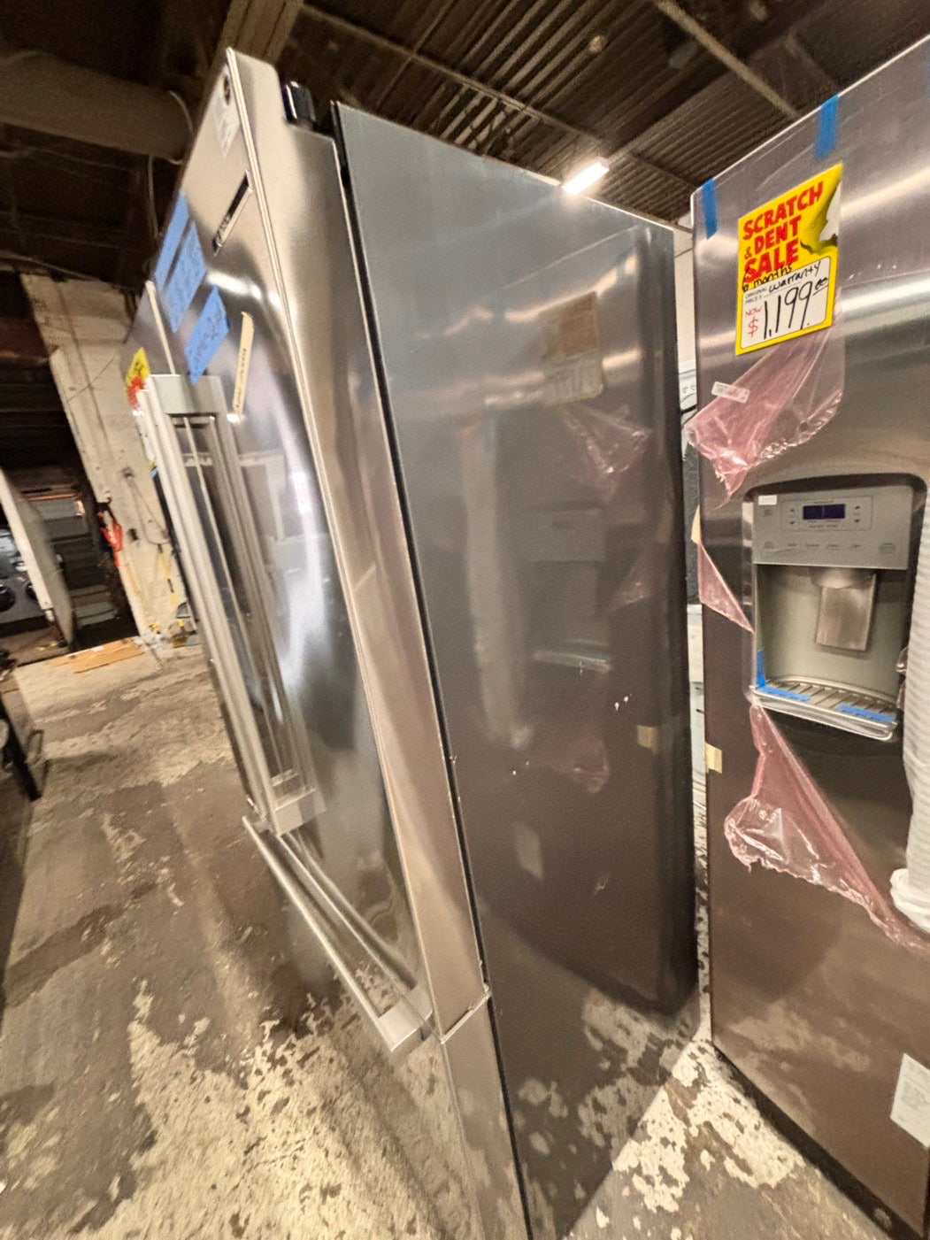 >🎈sale🎈      ‼️’’AS IS”.‼️   Bosch 500 series counter depth French doors fridge new scratch and dent (costumer return )with ice maker & water dispenser - Stainless Steel #RBSH25B