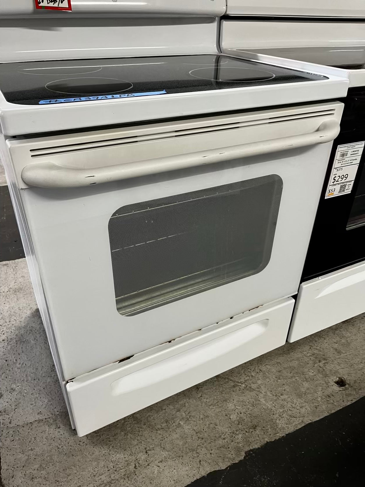 * 🎉 Holidays Sale ⚡️ GE  glass top electric range 220v 4 burner Refurbished in white  bake Broil   30" #ER39A1PB