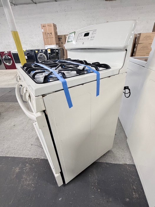 GE Gas range 4 burner bake broil self clean in off white used-Refurbished 30” #GR91345B