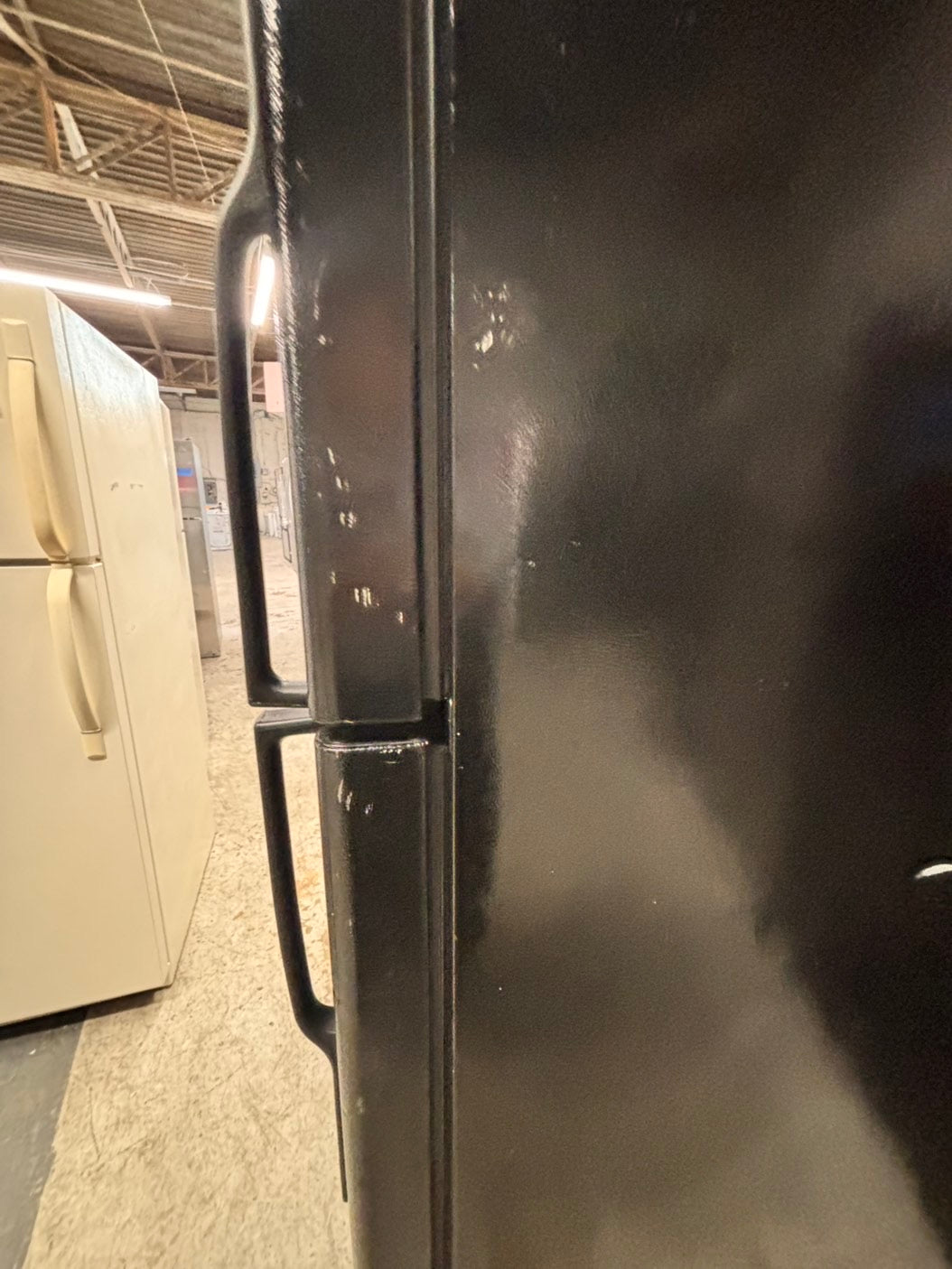 >GE  33” Top freezer fridge   With ice maker inside ,black  used-refurbished #RG21QB