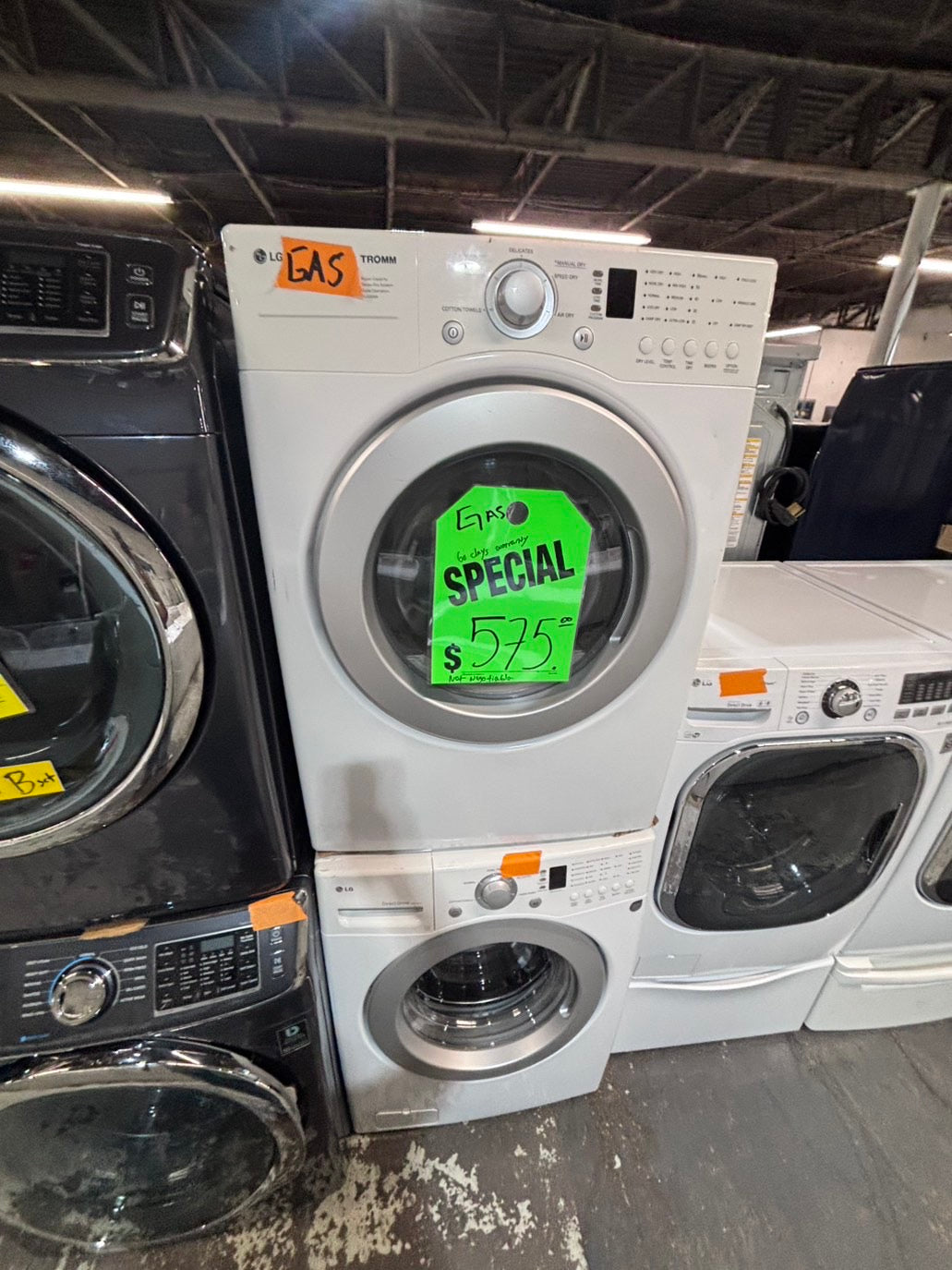>*special 🔥LG GAS  washer large capacity& dryer steam set front load stackable or side by side white  27” in used-Refurbished #SFL3B6ET