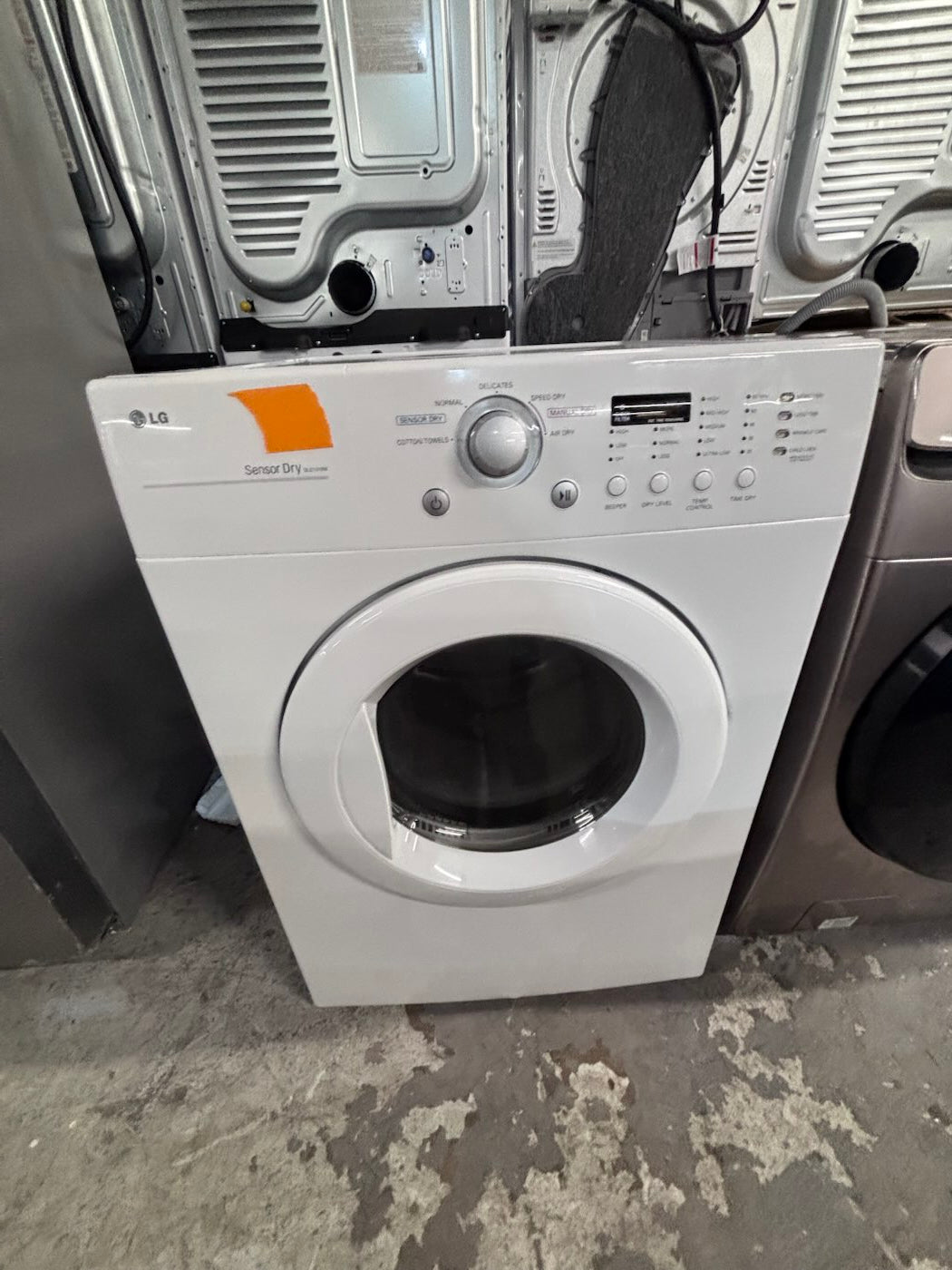 }LG  front load stackable electric 220v dryer in gray color used-refurbished 27" #DR1912B