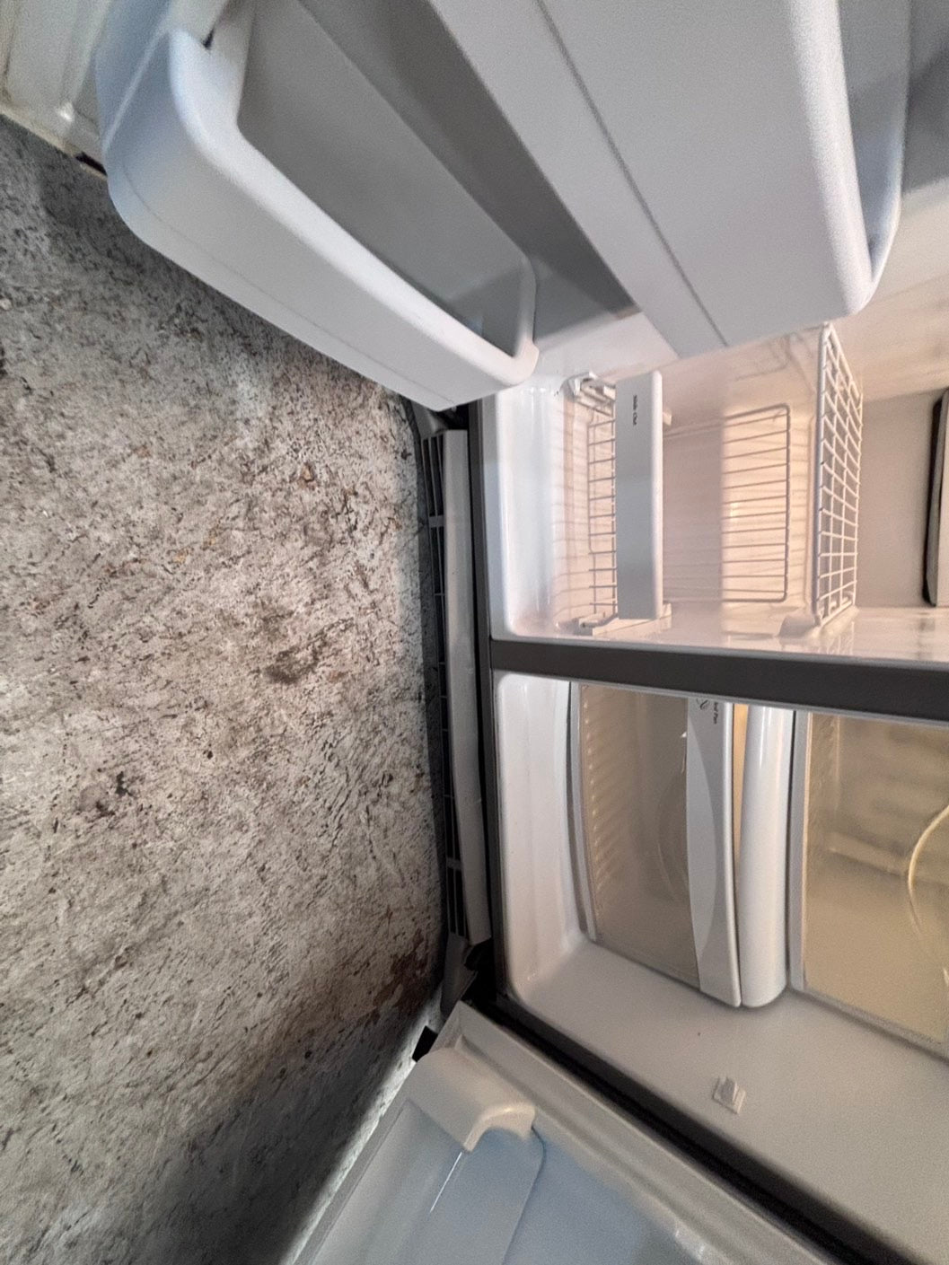 >*36” x 69h GE side by side Refrigerator and freezer stainless steel w/ice water dispenser 36” #SBS36ZB