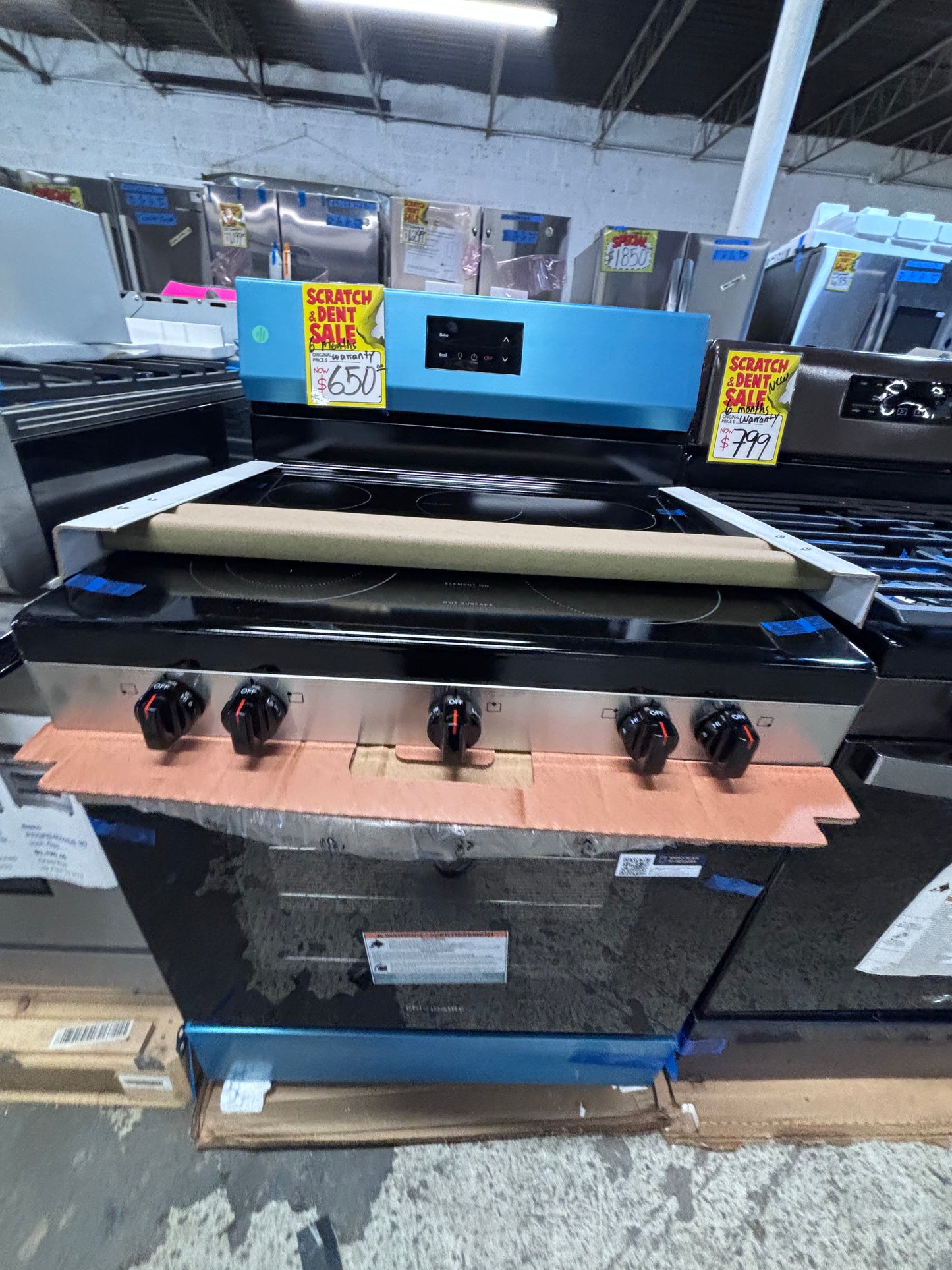 >>new open box New Frigidaire electric glass top range ,bake /broil  stainless steel #ERGW6VB