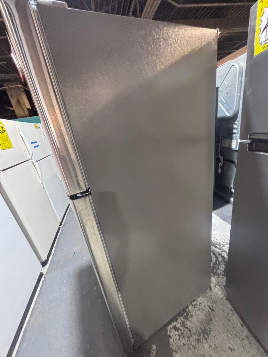 >>LG 33” Top freezer fridge   ,stainless steel. used-refurbished #RTLG41B