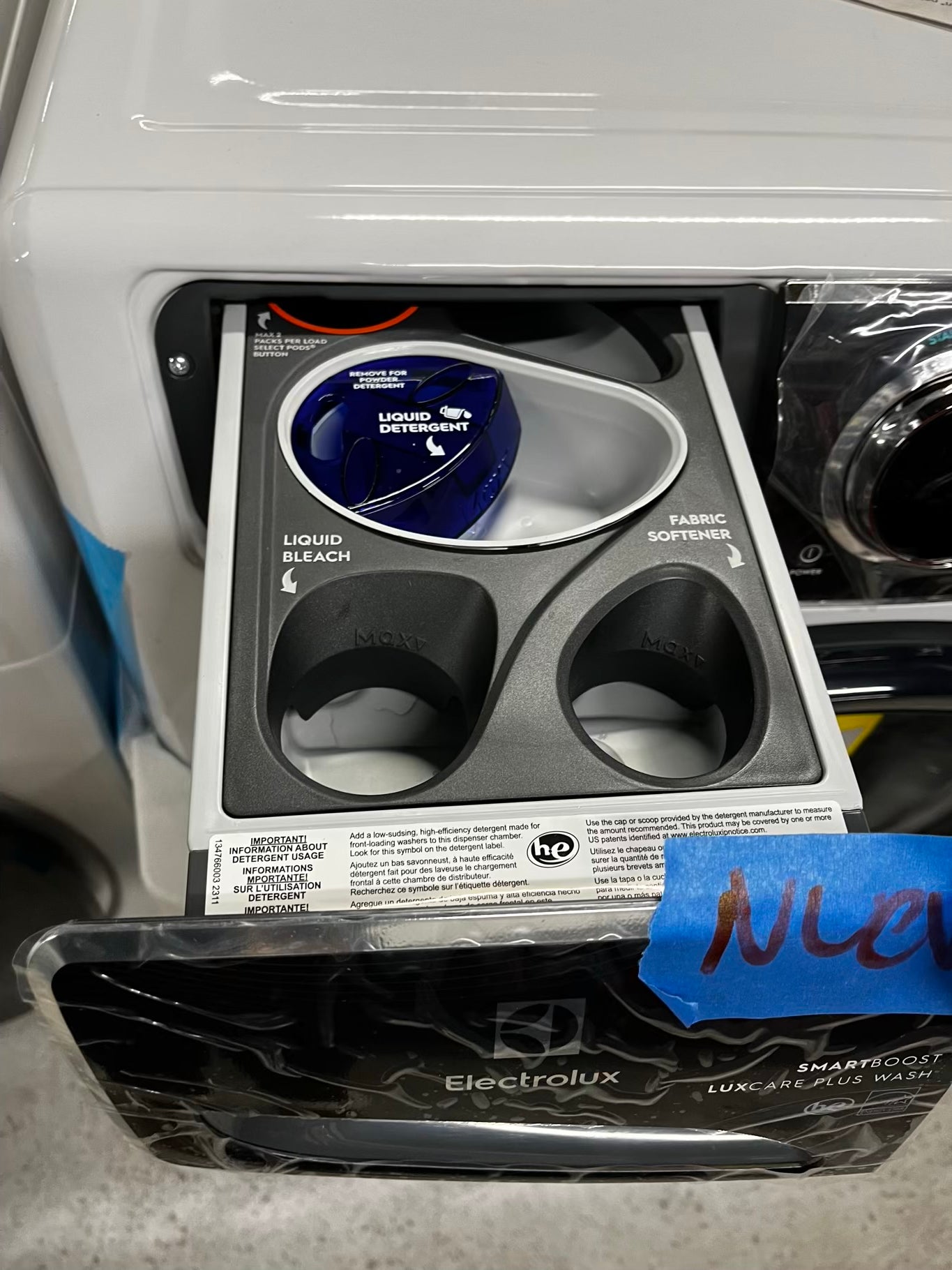 Open Box 📦 scratch & dent - Electrolux 27 in. 4.5 cu. ft. High Efficiency Front Load Washer with LuxCare Wash System 20-minutes Fast Wash, ENERGY STAR in White | stock number #WM471DB