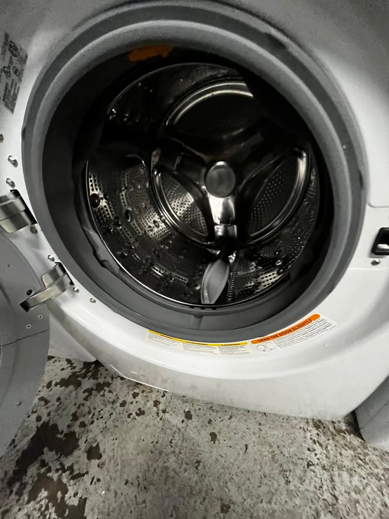 LG washer 4.5 cu ft & dryer 7.5 cu ft set electric 220v front load stackable or side by side - sensor dry He in white  #WD78382B