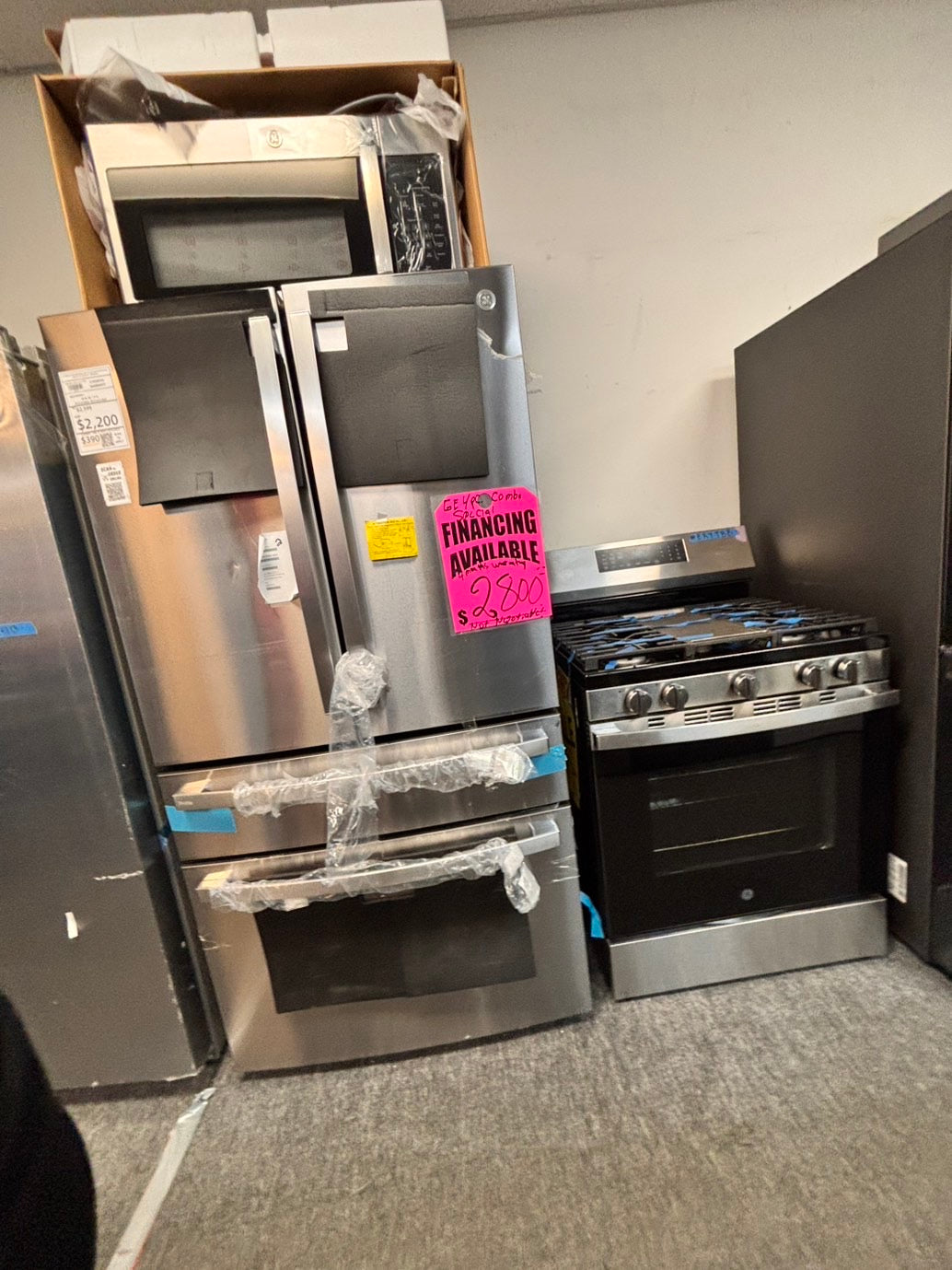 >Special 🎈3pc. Combo new open box  -french door 4-doors refrigerator GE 36” w/ice maker & water dispenser inside ,costumer return gas range five burners Airfry  & new open box over the range microwave GE #RFGAX3PC