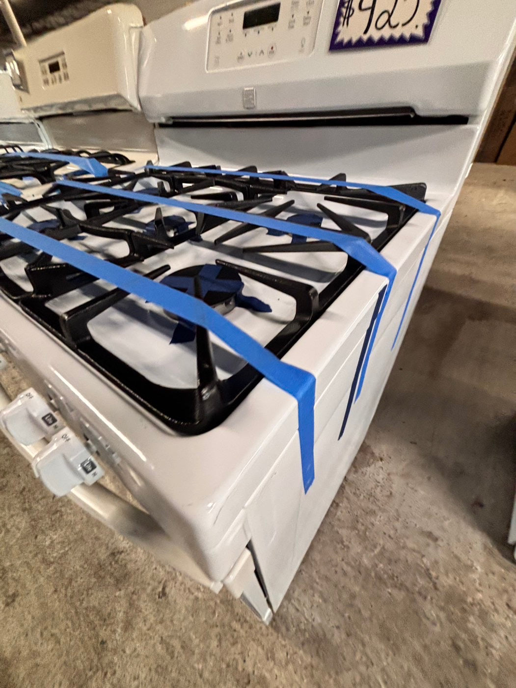 >kenmore Gas range 5 burner bake broil Hi/Lo self clean in off white used-Refurbished 30” #KGS142B