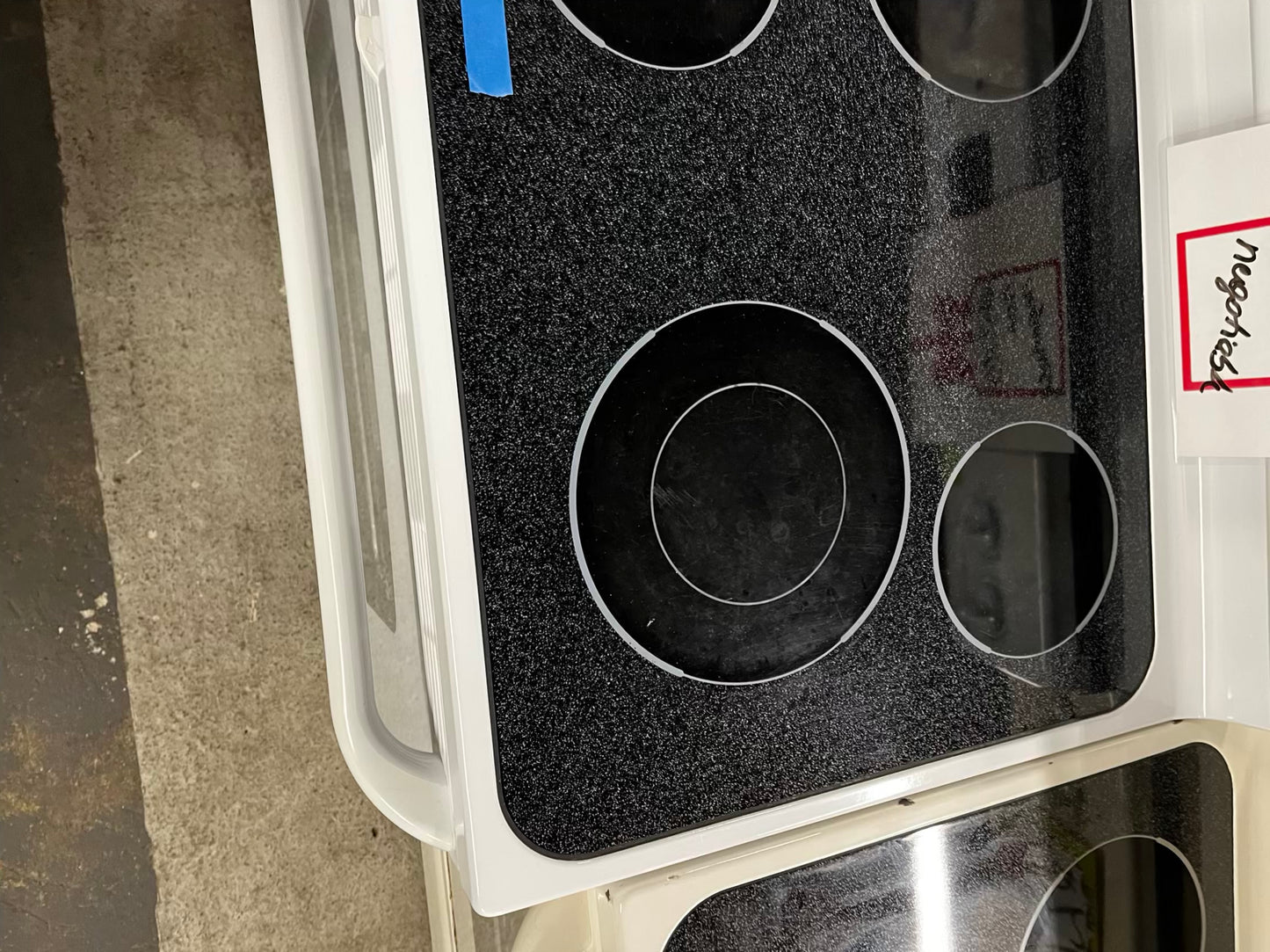 🎄Holiday Sale 🎁GE glass top electric range 220v 4 burner Refurbished bake Broil hi/lo in white 30" #ER923T1B