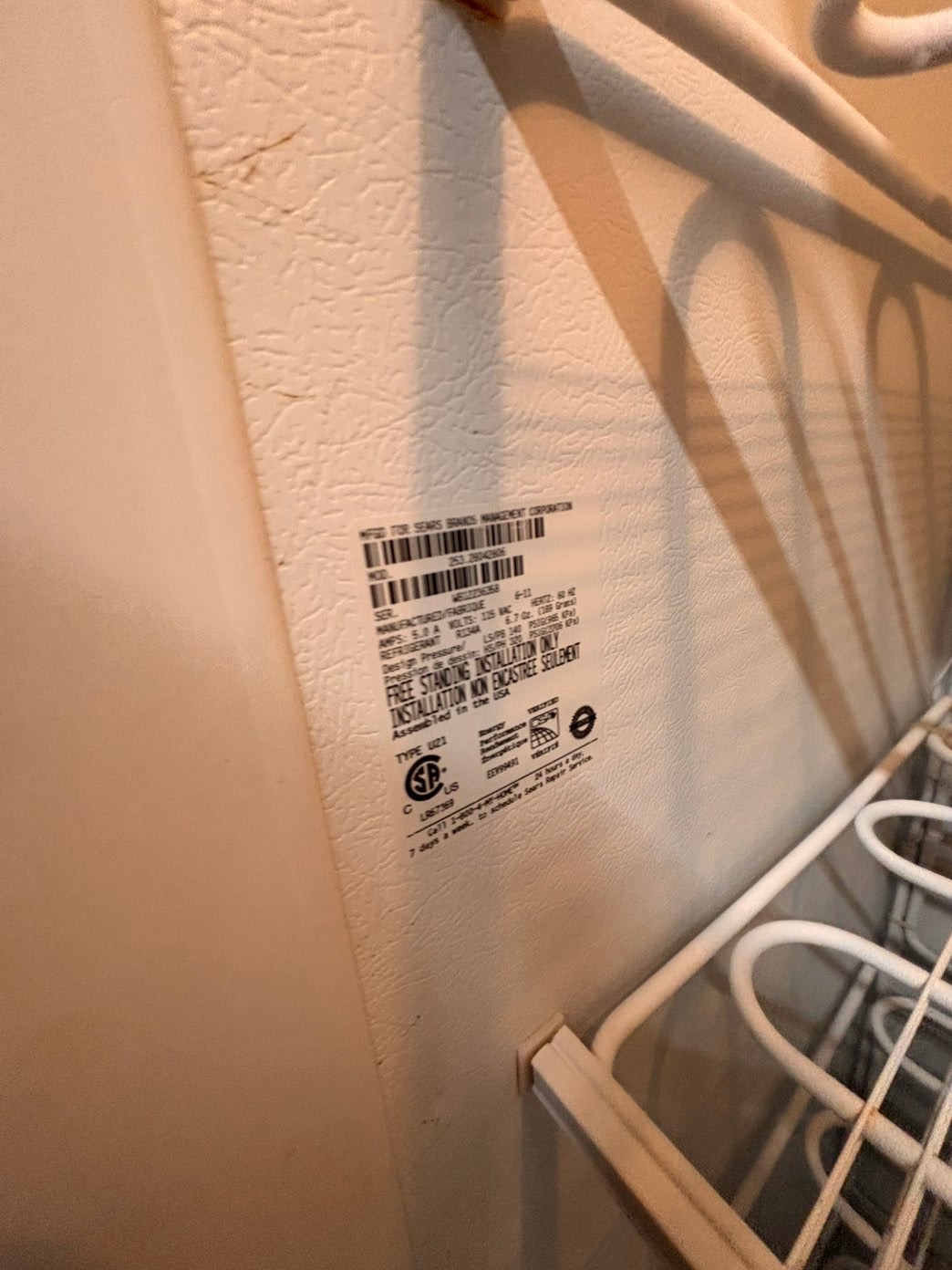 >*kenmore 21cu.ft (it’s not froost free).          up-right freezer white 20cu.ft Refurbished-used #RFS1ZXB